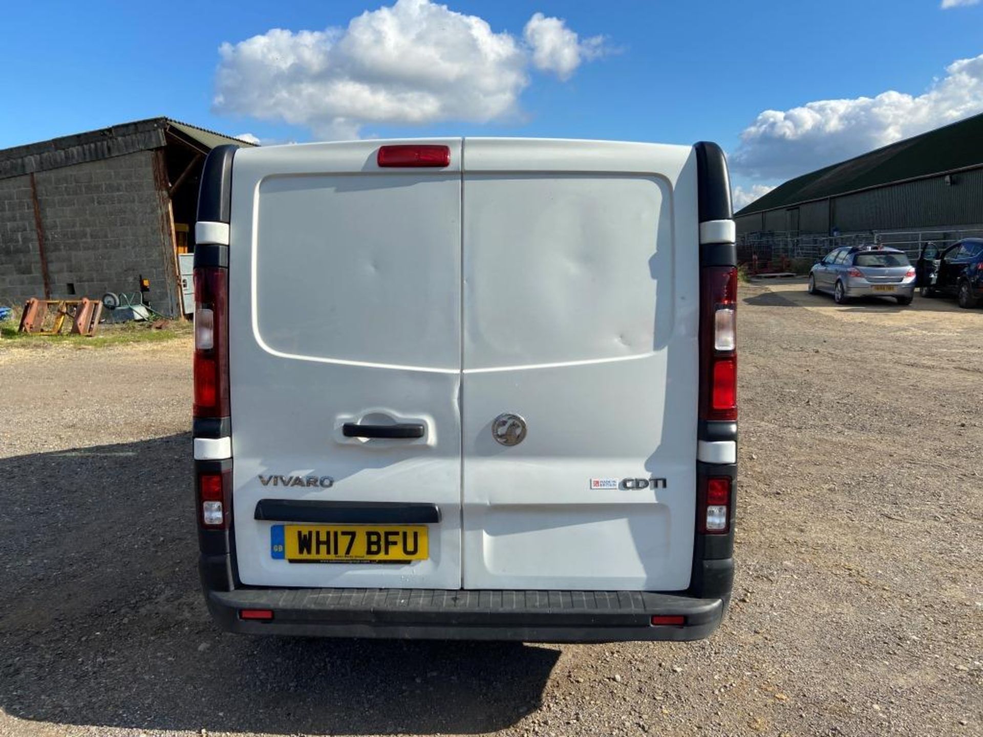 Vauxhall Vivaro 2700 CDTI panel van (2017) - Image 6 of 22