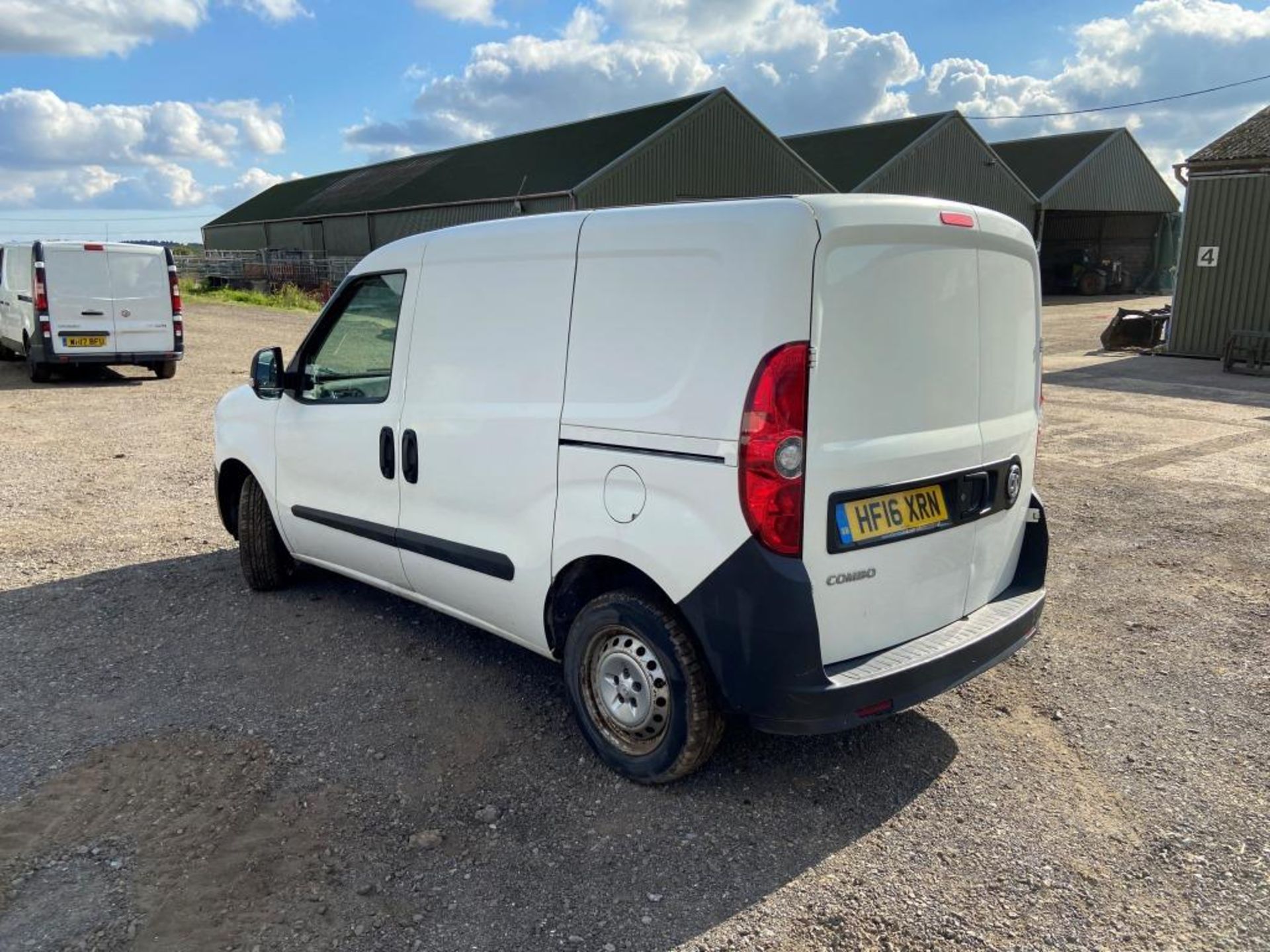 Vauxhall Combo 2000 L1H1 CDTi panel van (2016) - Image 5 of 18