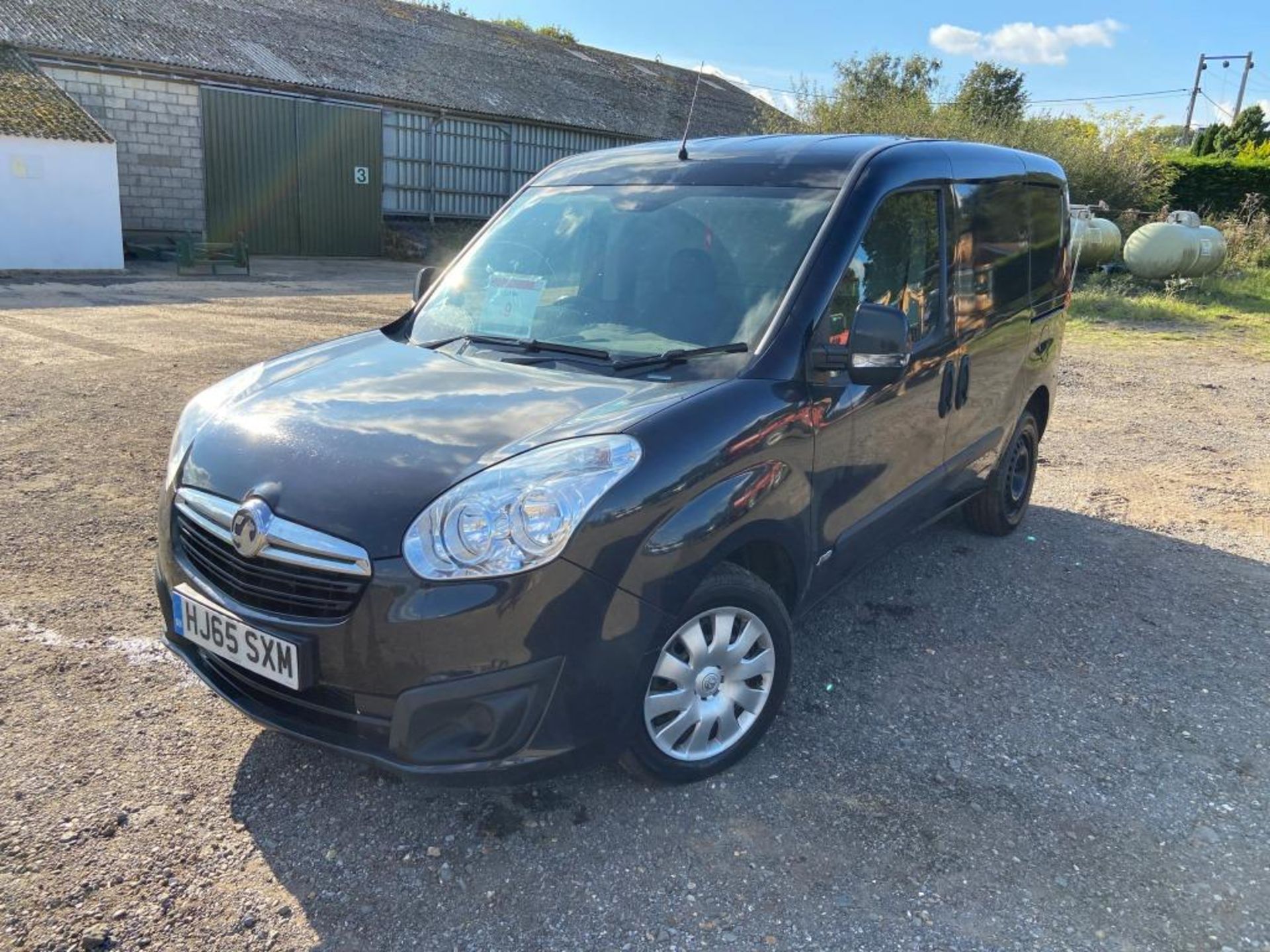 Vauxhall Combo 2000 L1H1 CDTi Sportive panel van (2015) - Image 3 of 22