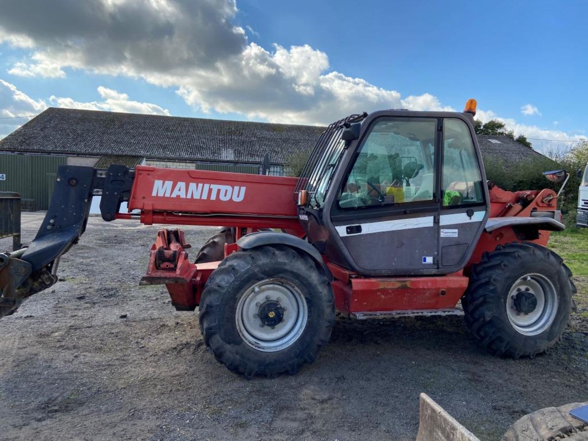 Manitou MT1435 telehandler (2006) - Image 2 of 24