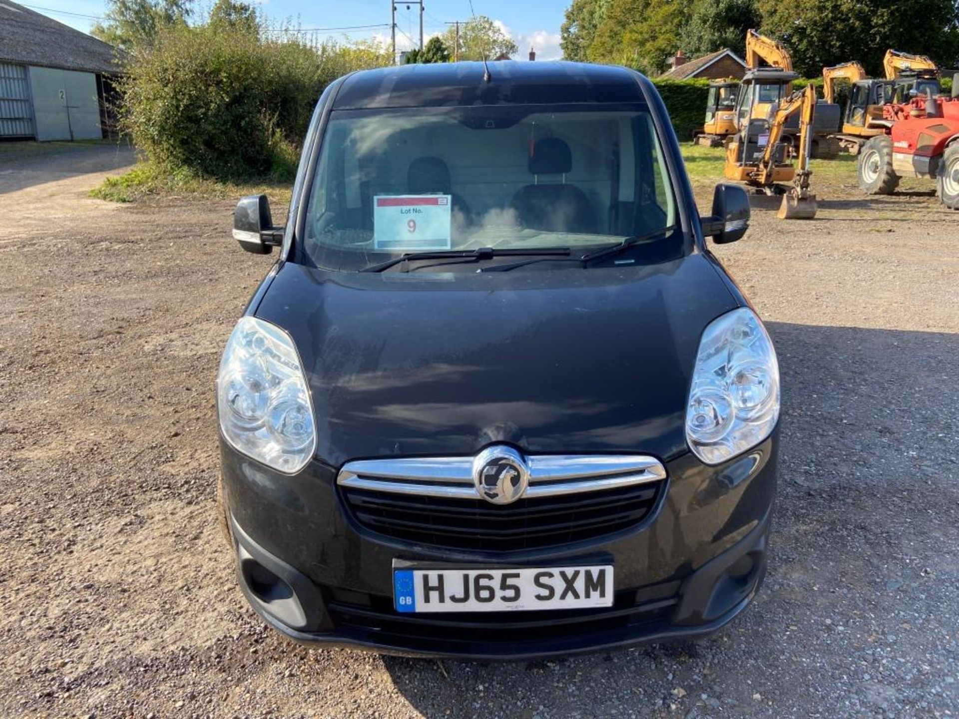 Vauxhall Combo 2000 L1H1 CDTi Sportive panel van (2015) - Image 2 of 22