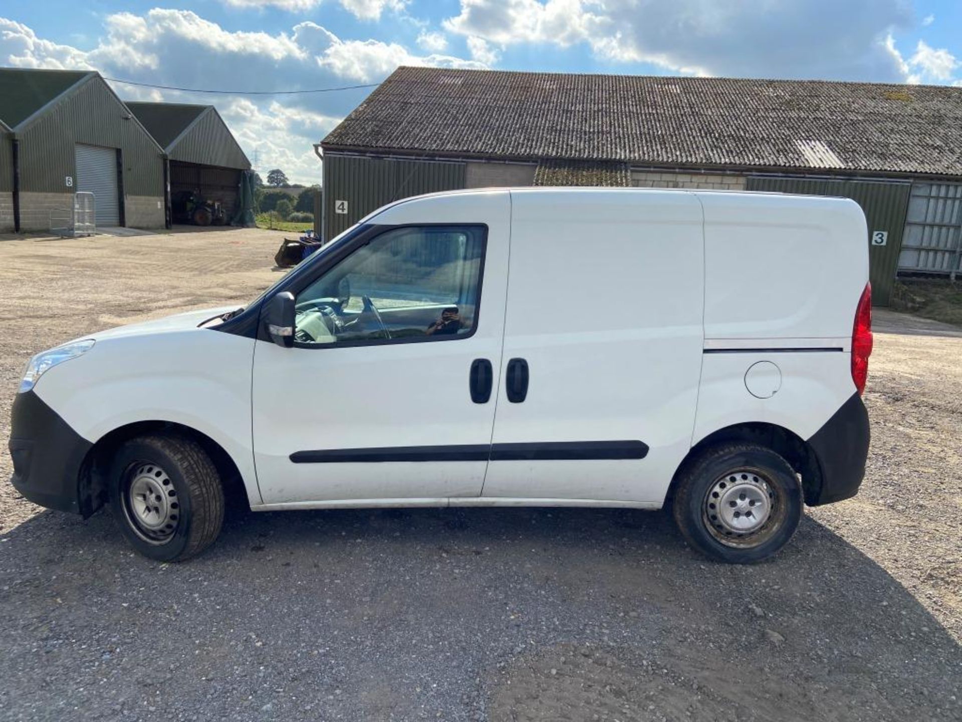 Vauxhall Combo 2000 L1H1 CDTi panel van (2016) - Image 4 of 18