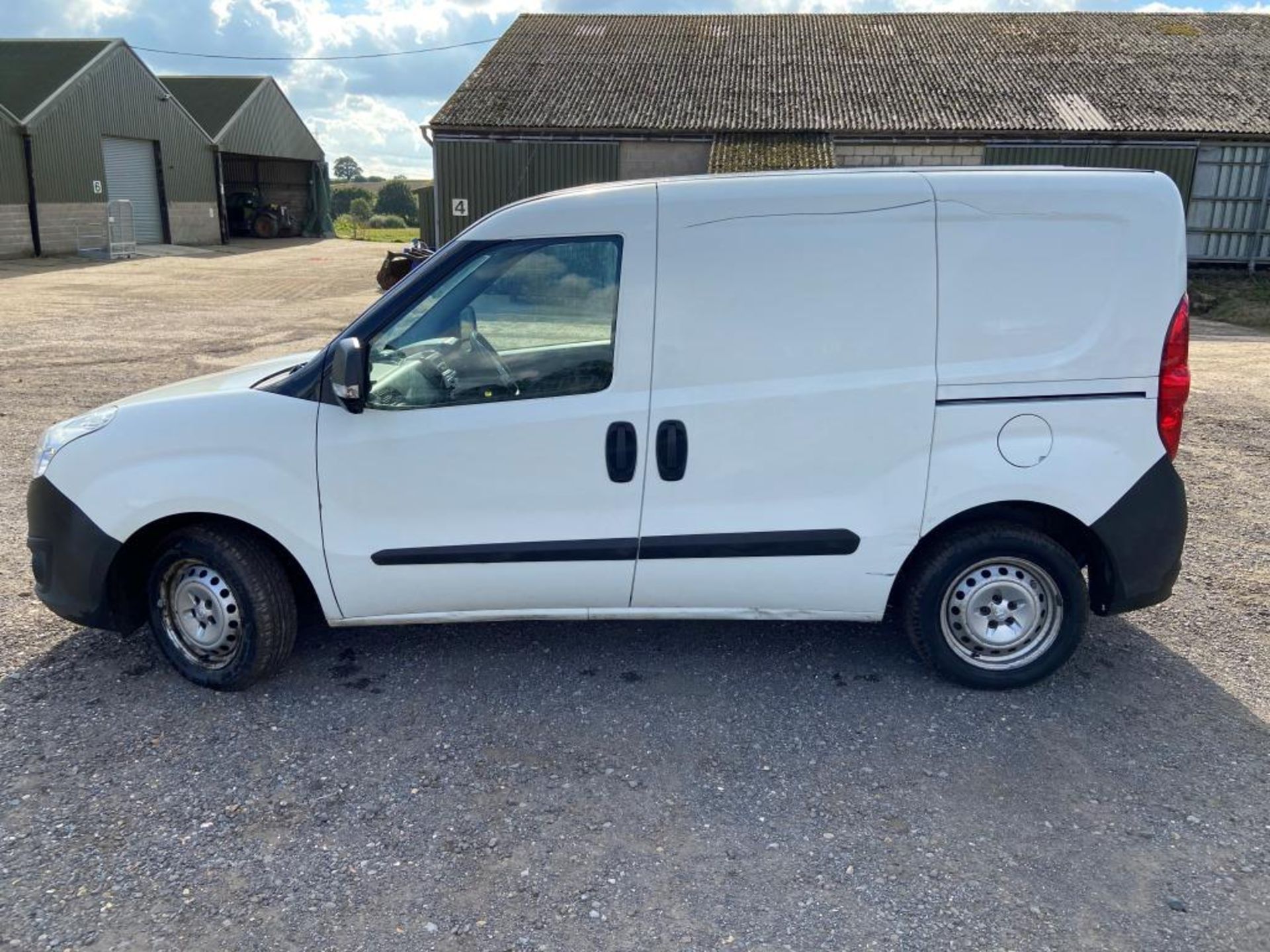 Vauxhall Combo 2000 L1H1 CDTi panel van (2014) - Image 4 of 27