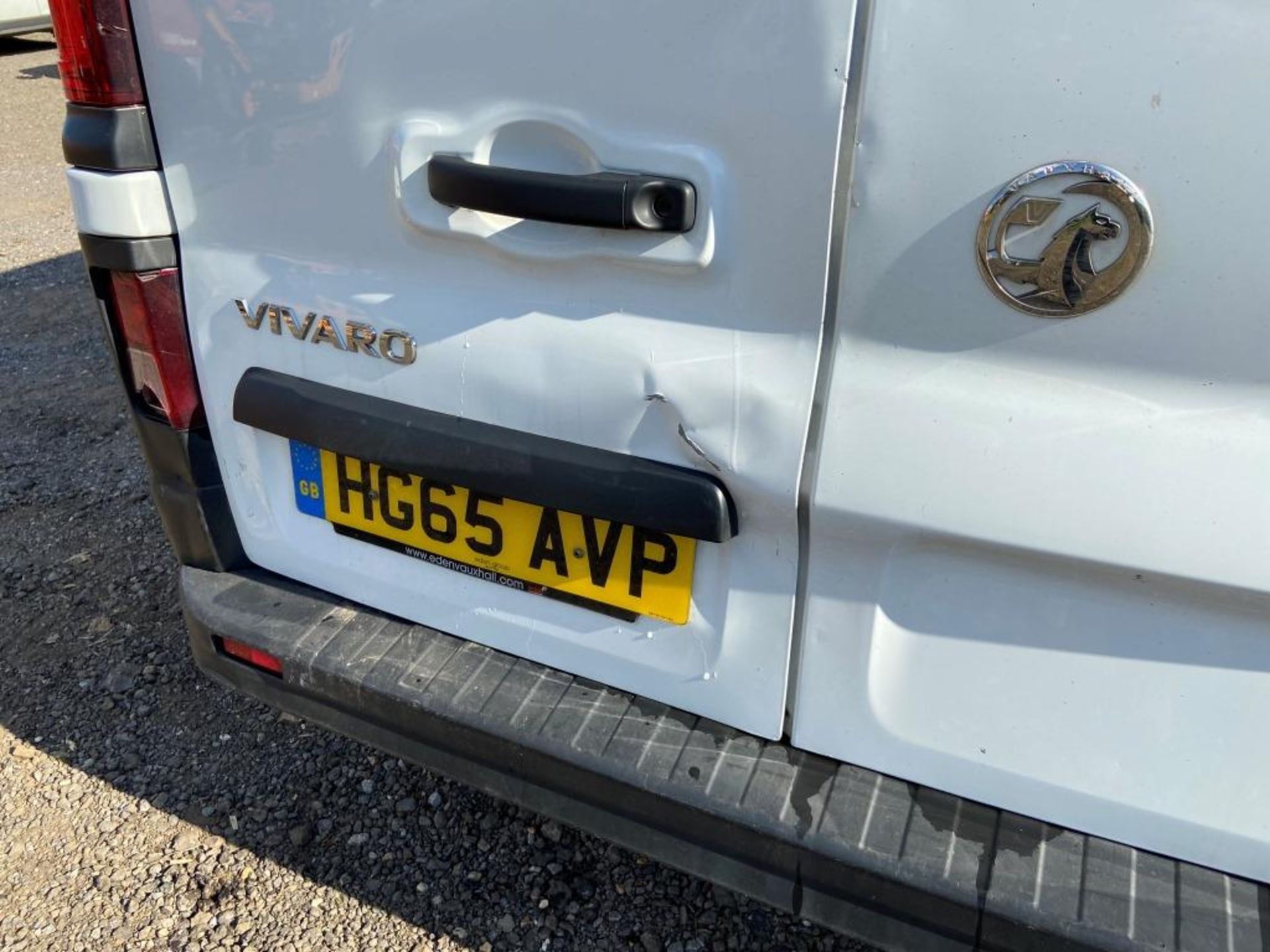 Vauxhall Vivaro 2700 CDTI van (2015) - Image 19 of 26