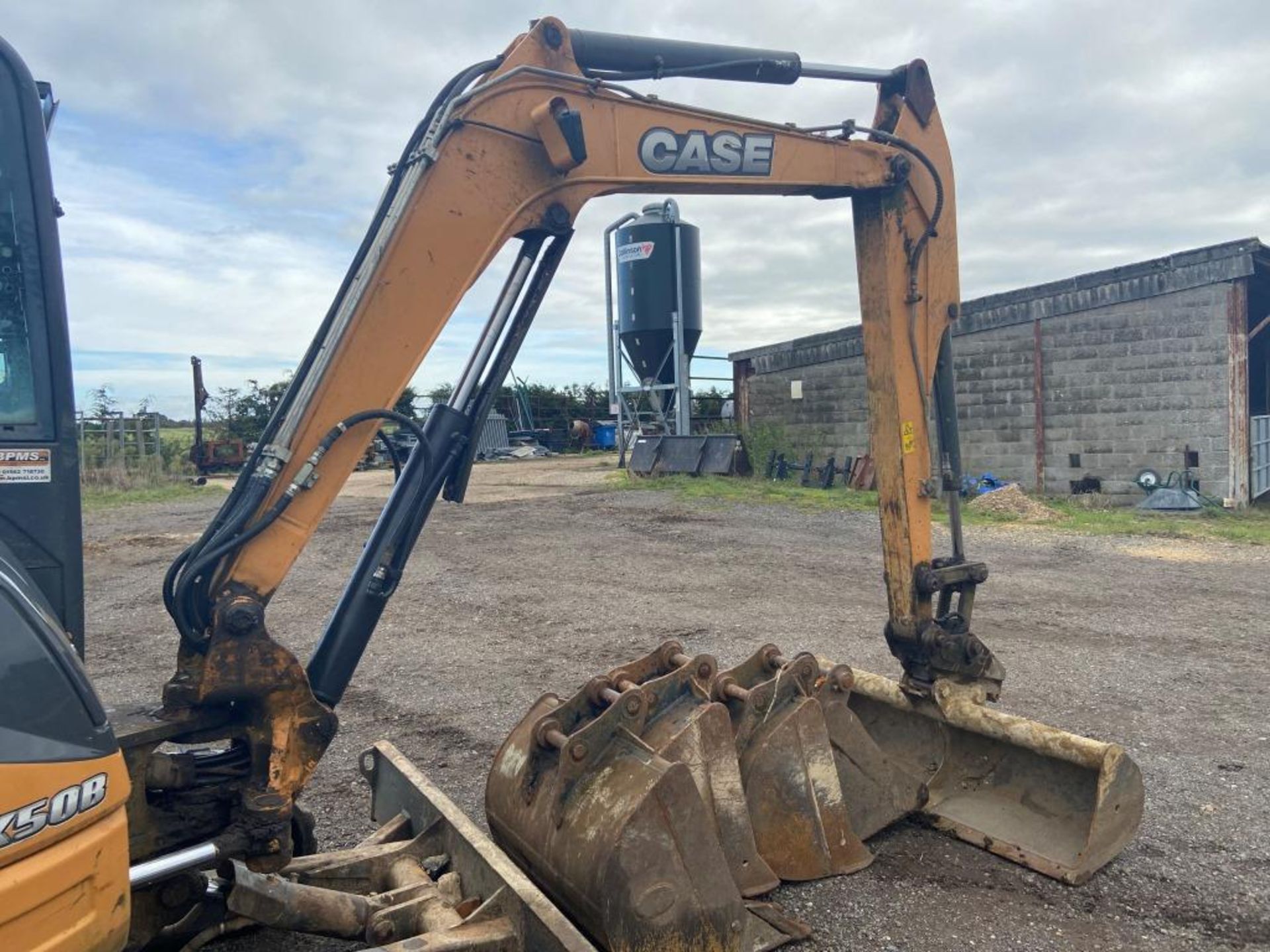 Case CX50B excavator (2013) - Image 10 of 20