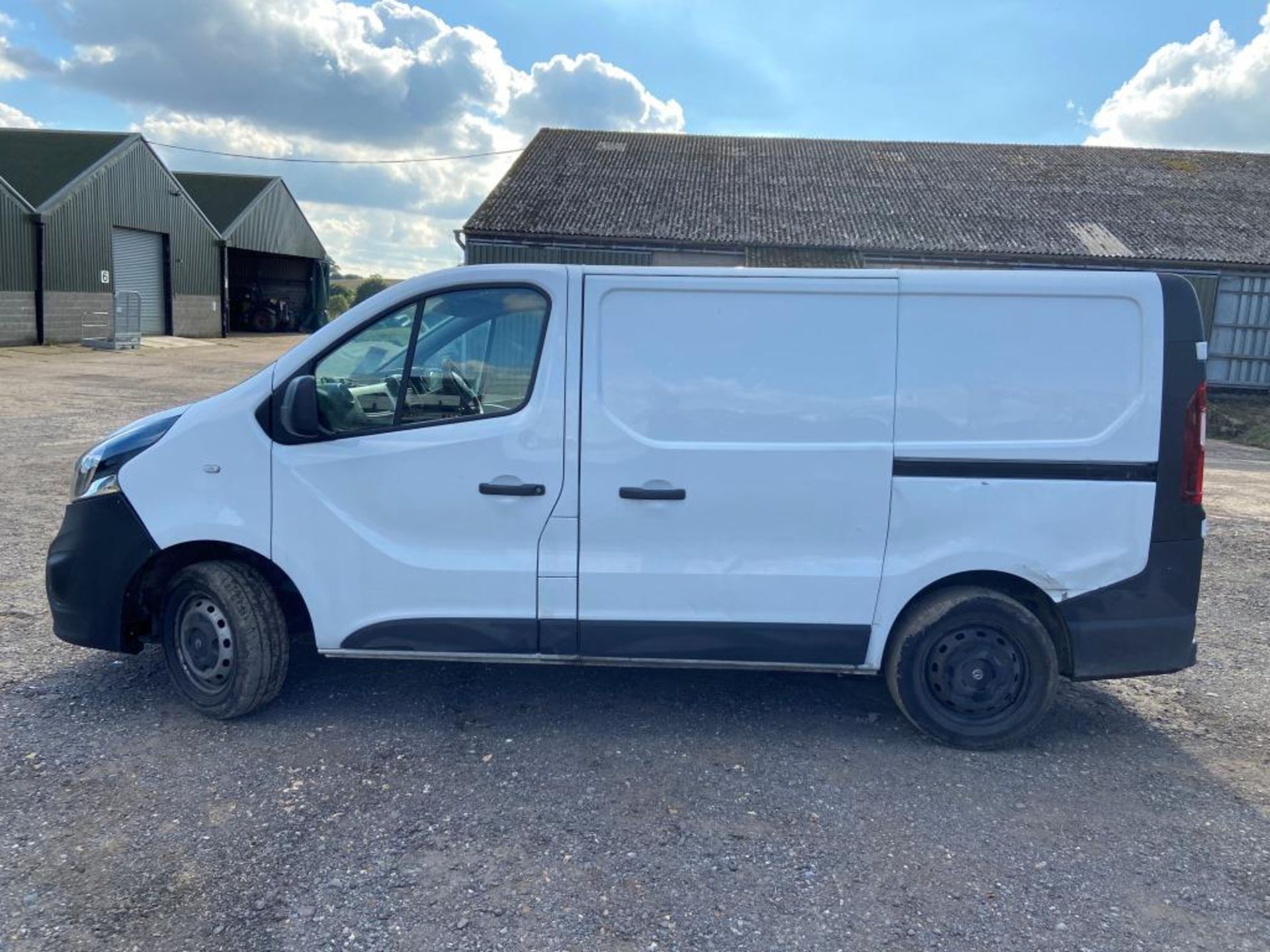 Vauxhall Vivaro van (2016) - Image 4 of 20