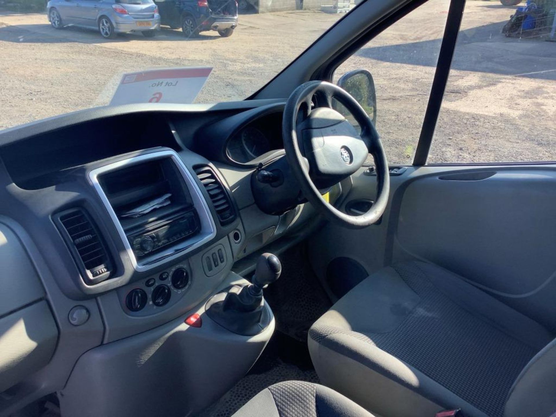 Vauxhall Vivaro 2900 Sport CDTi LW panel van (2012) - Image 13 of 31