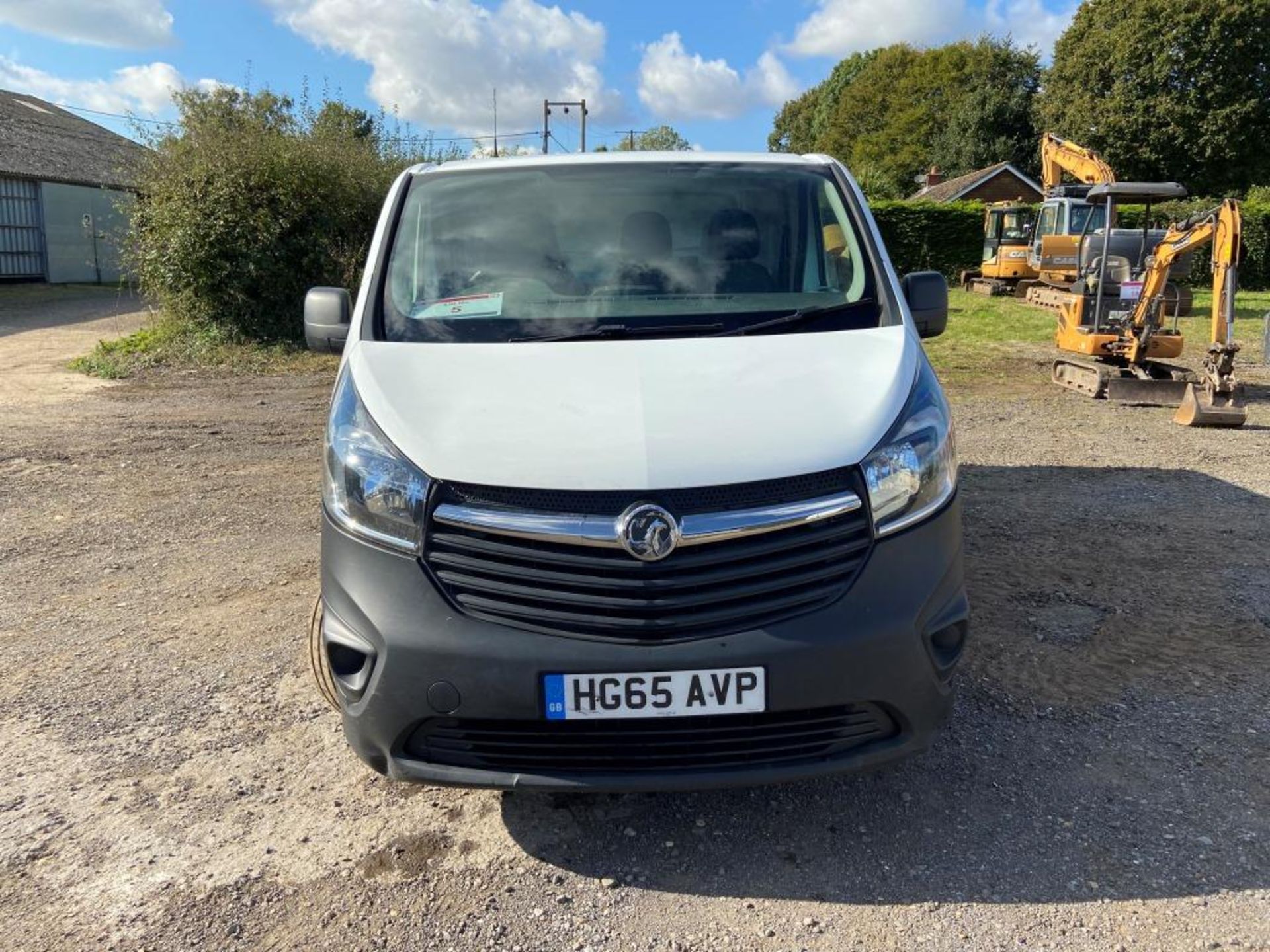 Vauxhall Vivaro 2700 CDTI van (2015) - Image 2 of 26