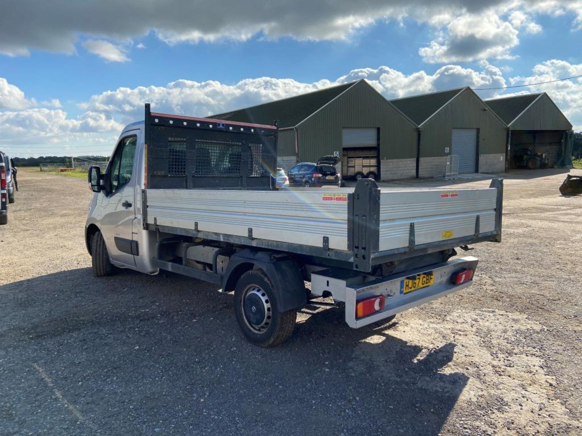 Vauxhall Movano tipper van (2017) - Image 5 of 25