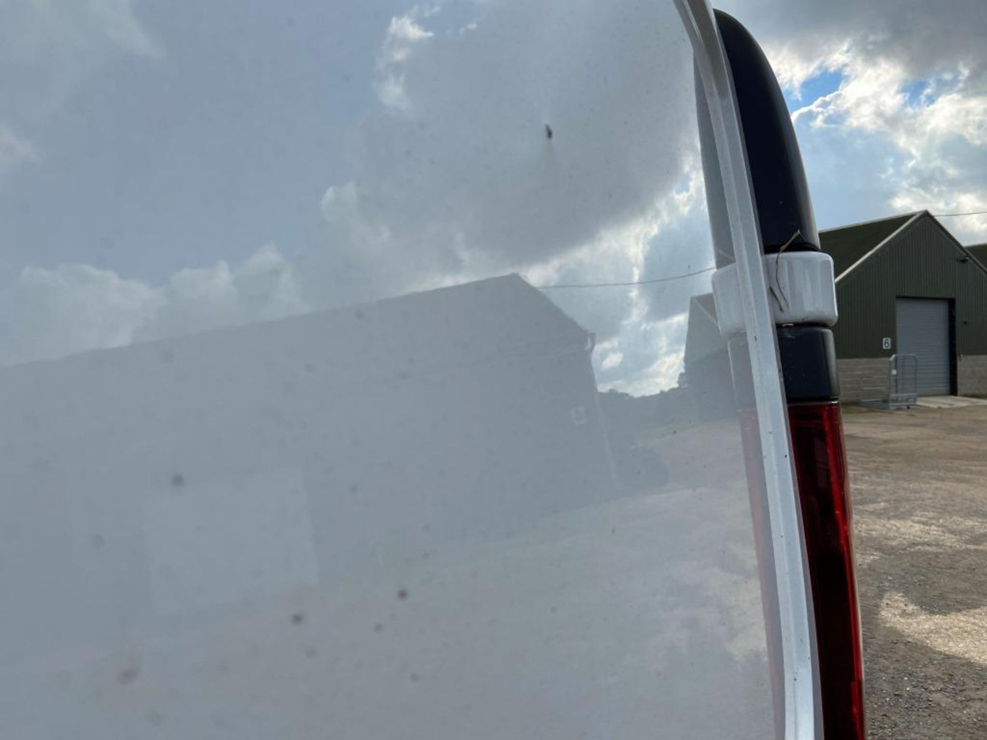 Vauxhall Vivaro 2700 CDTI panel van (2016) - Image 21 of 21