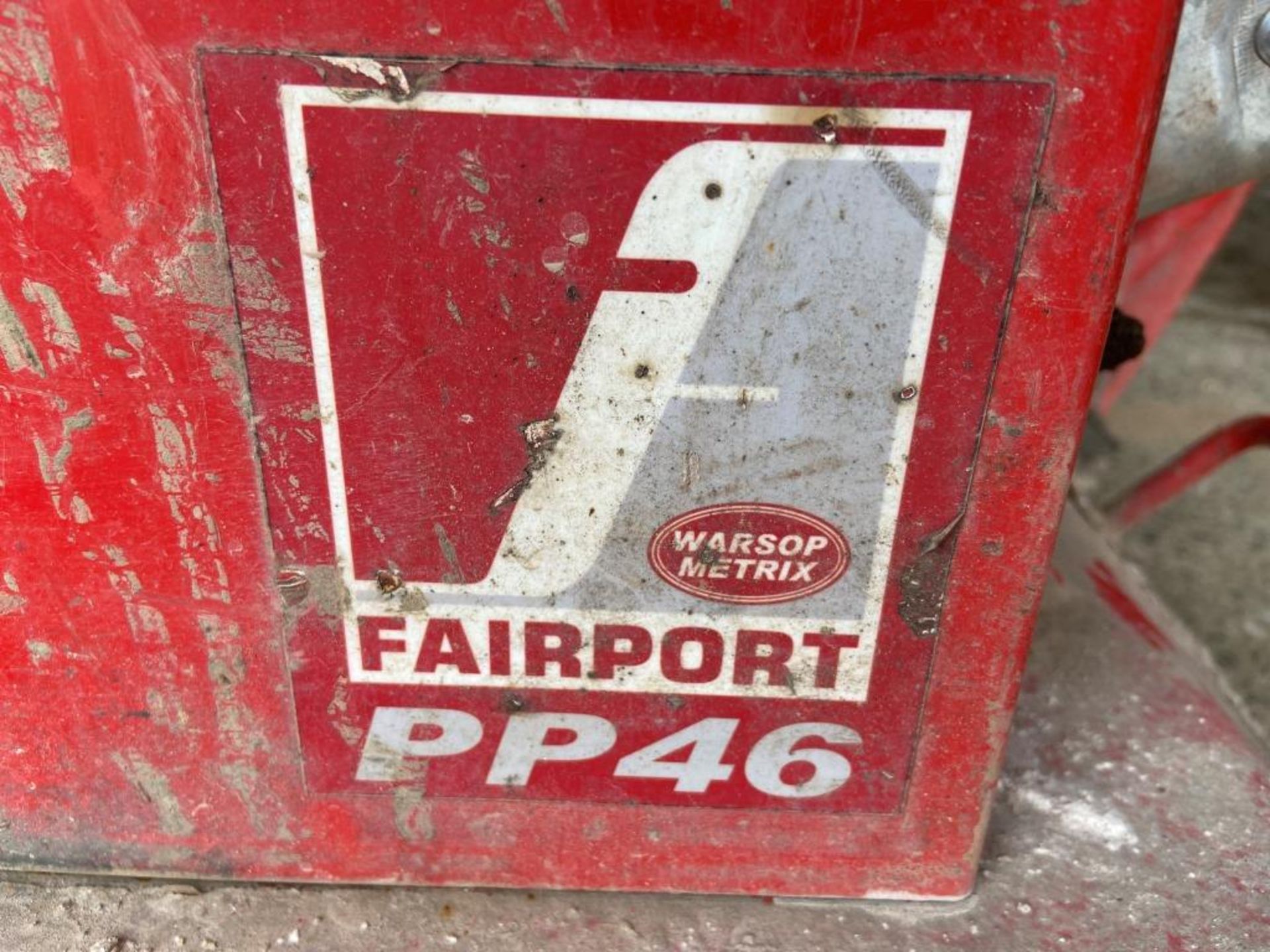 Fairport PP46 petrol vibratory plate compactor, pull cord snapped - Image 3 of 5