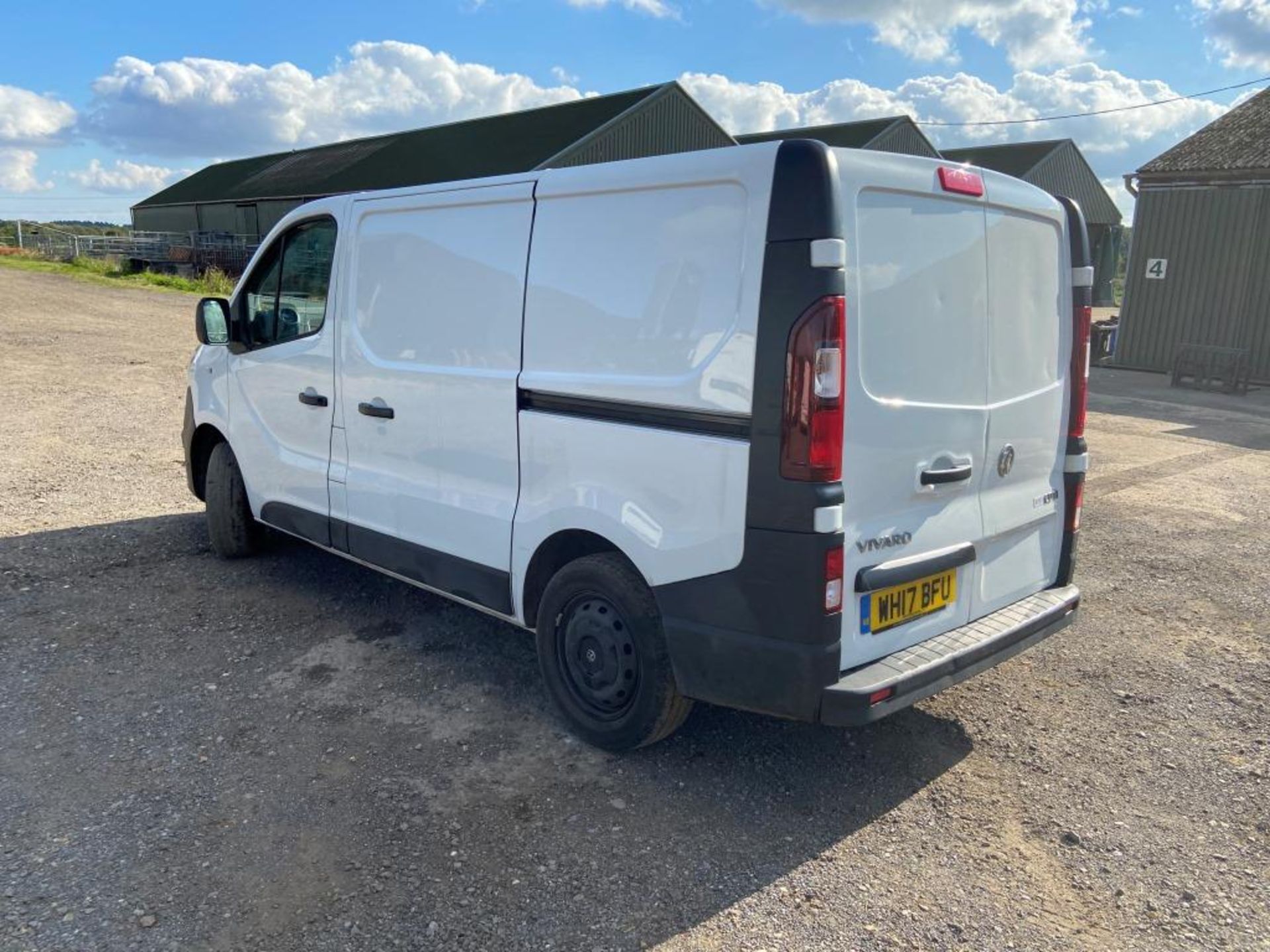 Vauxhall Vivaro 2700 CDTI panel van (2017) - Image 5 of 22