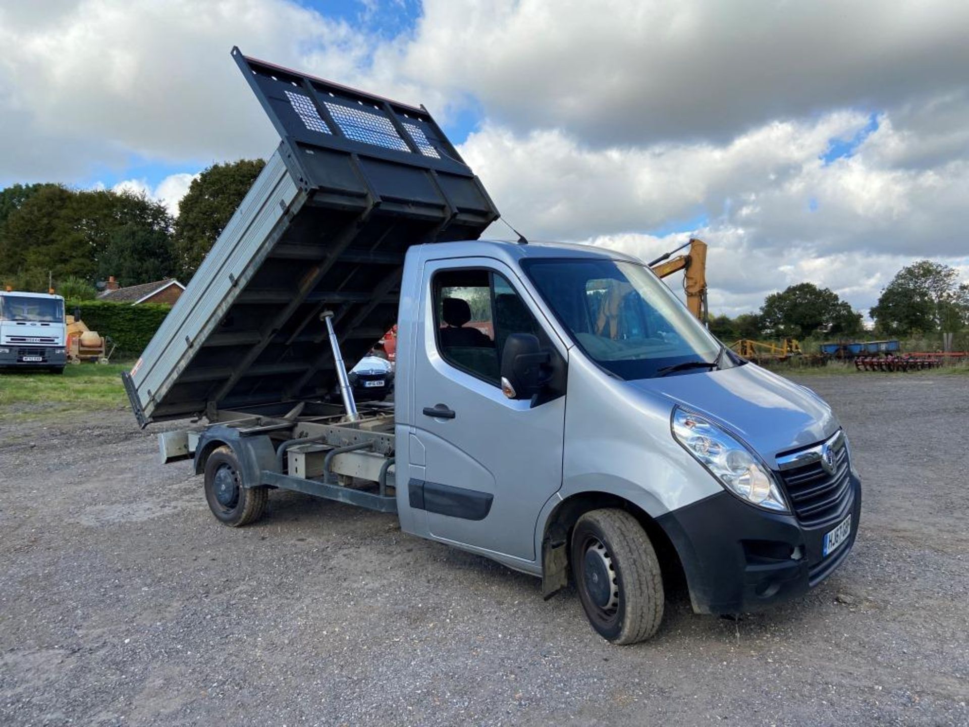 Vauxhall Movano tipper van (2017) - Image 19 of 25