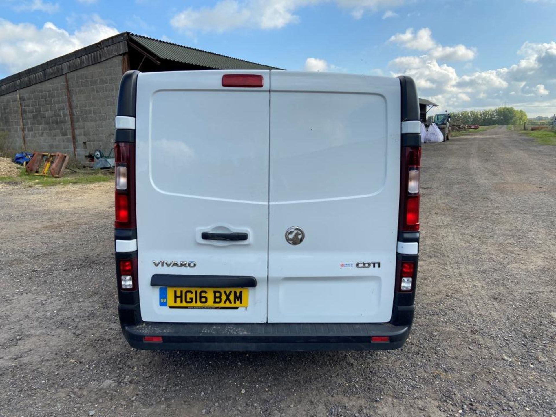 Vauxhall Vivaro 2700 CDTI panel van (2016) - Image 6 of 21