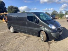 Vauxhall Vivaro 2900 Sport CDTi LW panel van (2012)