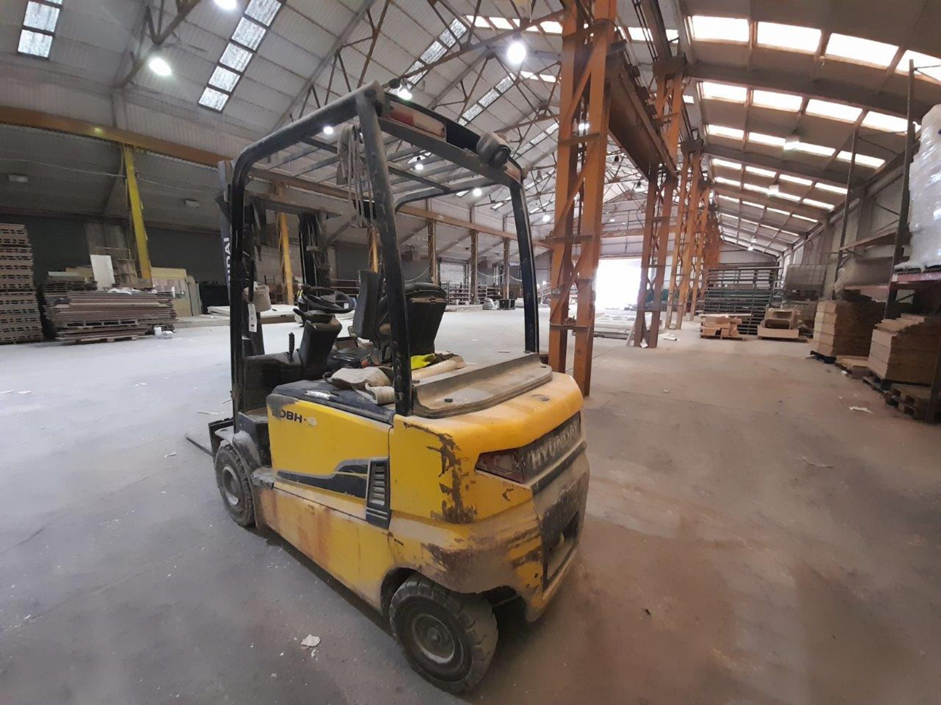 2012 Hyundai 30BPI-9 forklift - Image 5 of 10