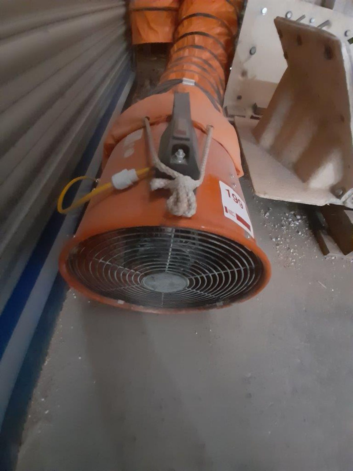 Cyclone PV300 air mover - Image 2 of 3