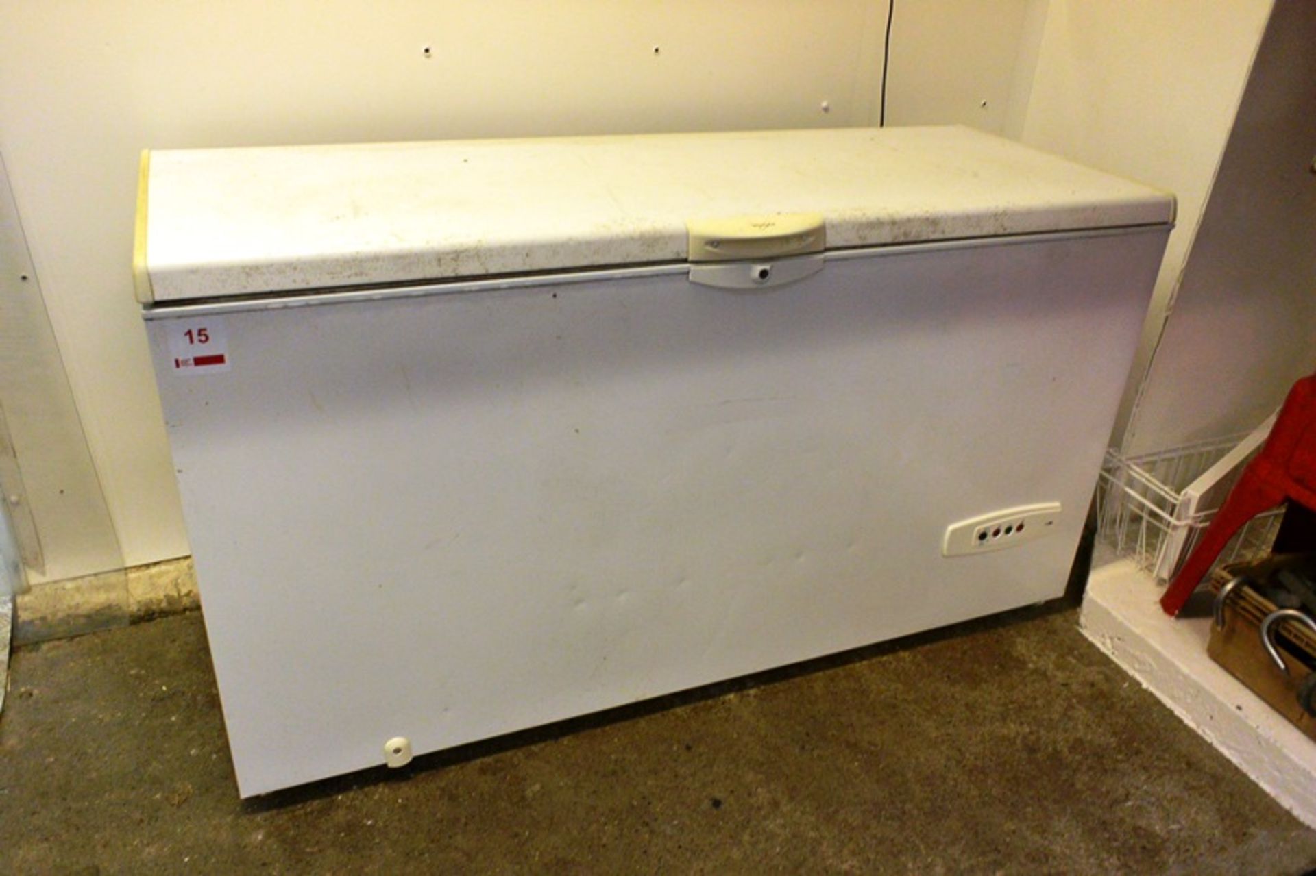 Whirlpool chest freezer, 240v, 1620mm length