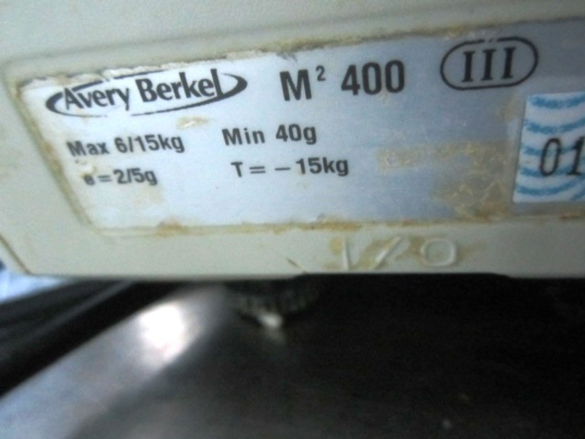 Avery Berkel M200 bench top digital weigh scale, max cap 15kg, serial no. 0545 1743 - Image 3 of 4