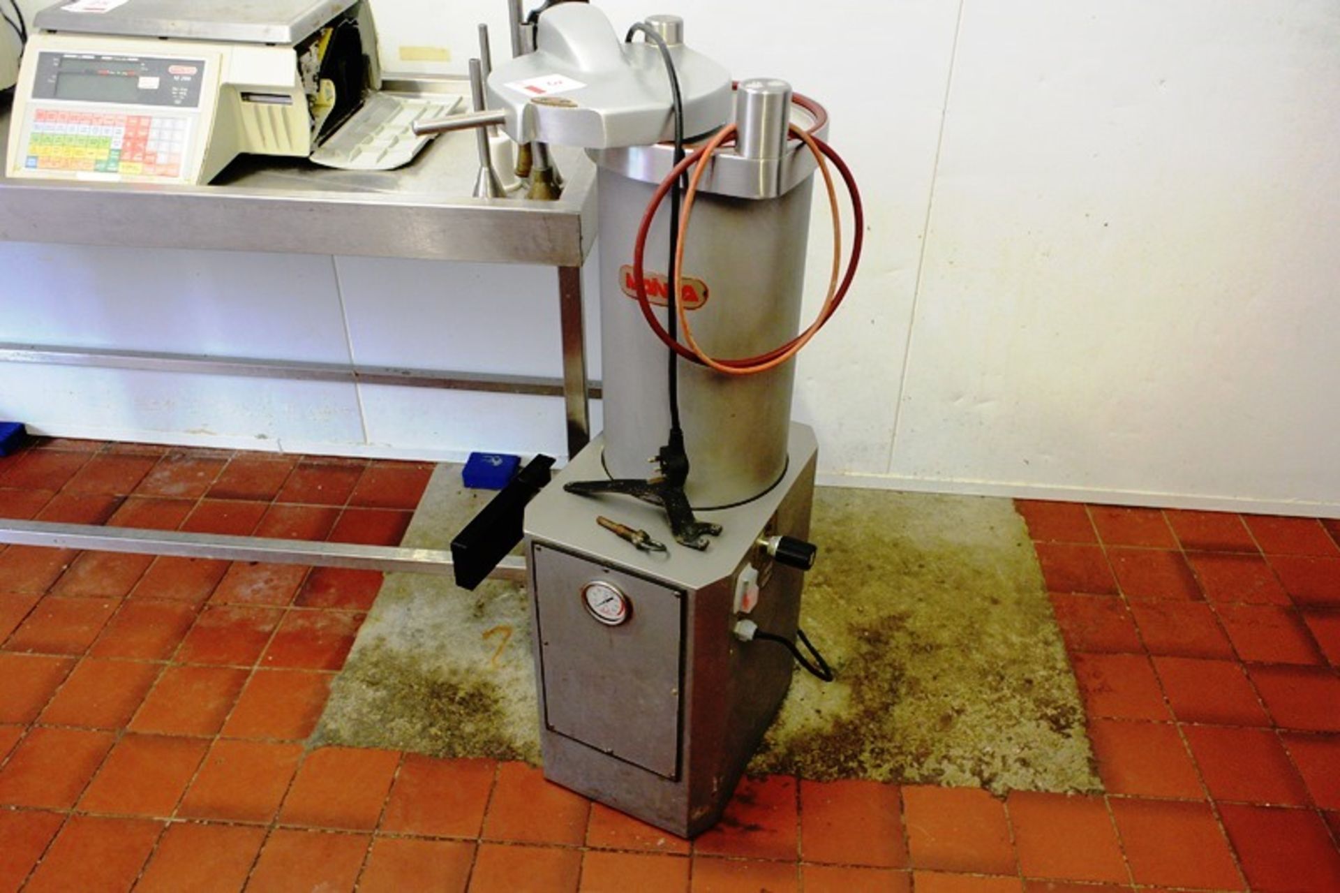 Mainca EM-20 sausage filler, serial no. 5914 (2006), single phase