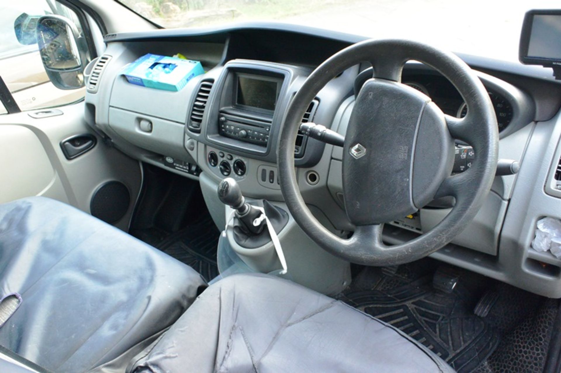 Renault Trafic SL27 DCi 2.0 diesel refrigerated van, with roof mounted GAH chiller unit & control, - Image 18 of 27