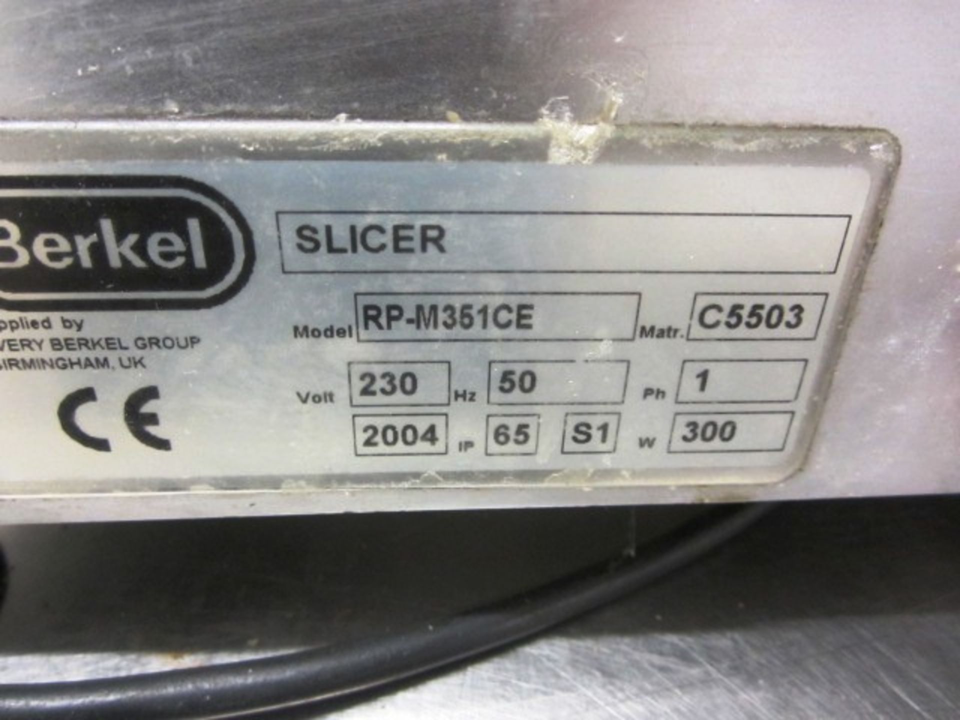 Berkel aluminium bench top meat slicer, model RP-M-351CE, serial no. CS503 (2004), single phase - Image 3 of 4