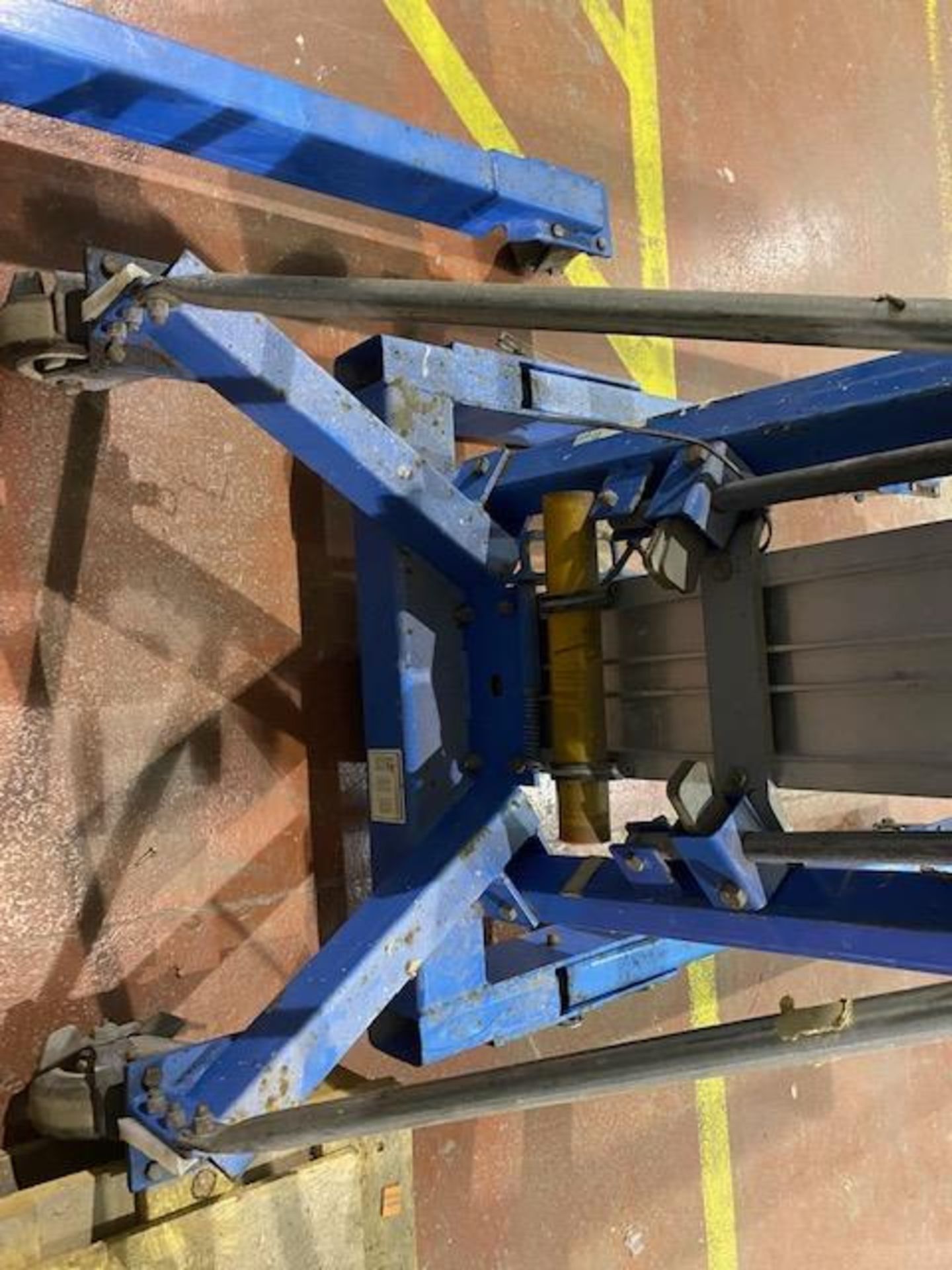 Genie SLA-10 Material Lifting Hoist (no plate) NB: This item has no record of Thorough - Image 5 of 5