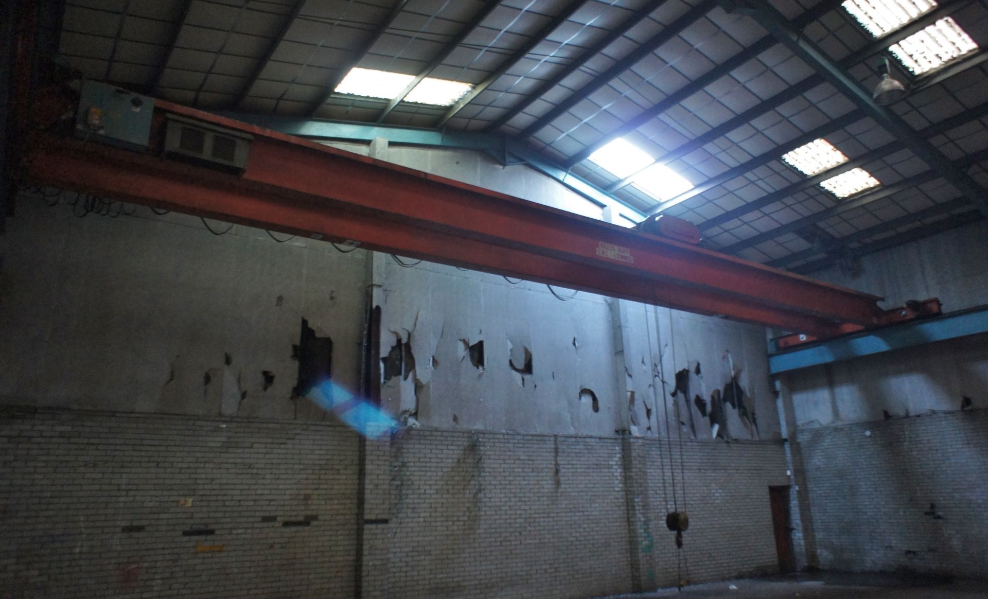 Rileys - Bury, 7.5 tonne twin beam Overhead Gantry - Image 4 of 11