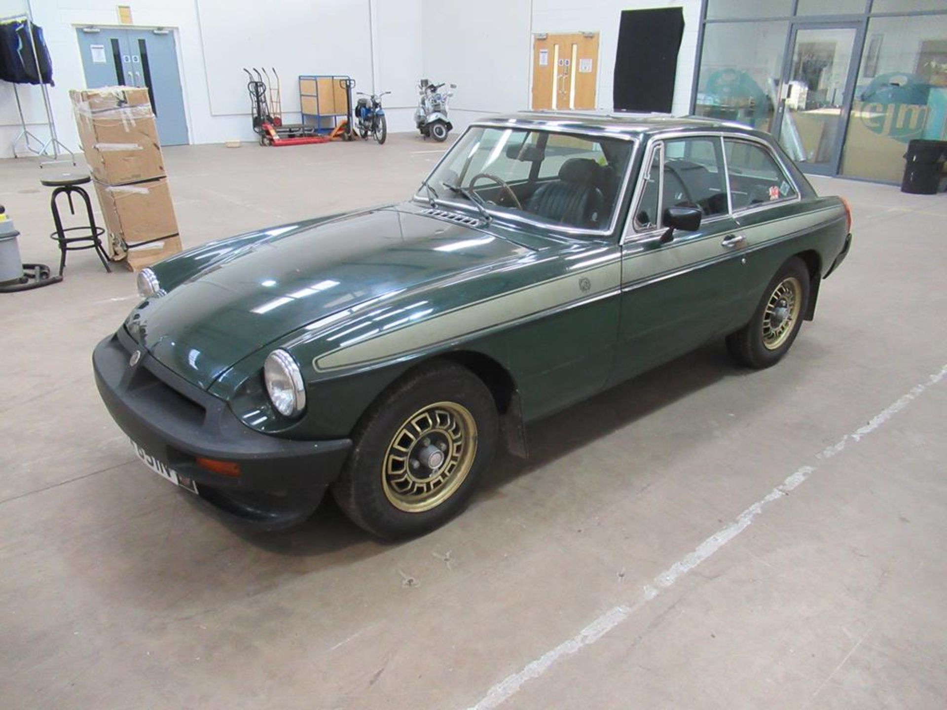 50th Anniversary Edition MG B GT - first registered 1975 - Image 2 of 33