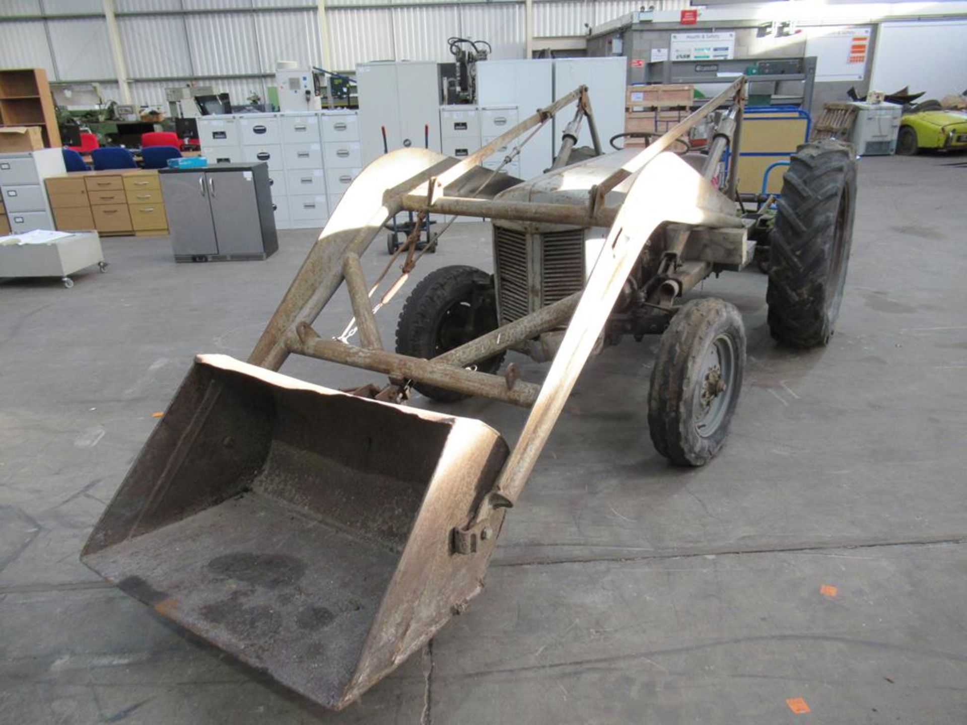 Massey Ferguson tractor with lifting attachment and counter balance - Image 4 of 20