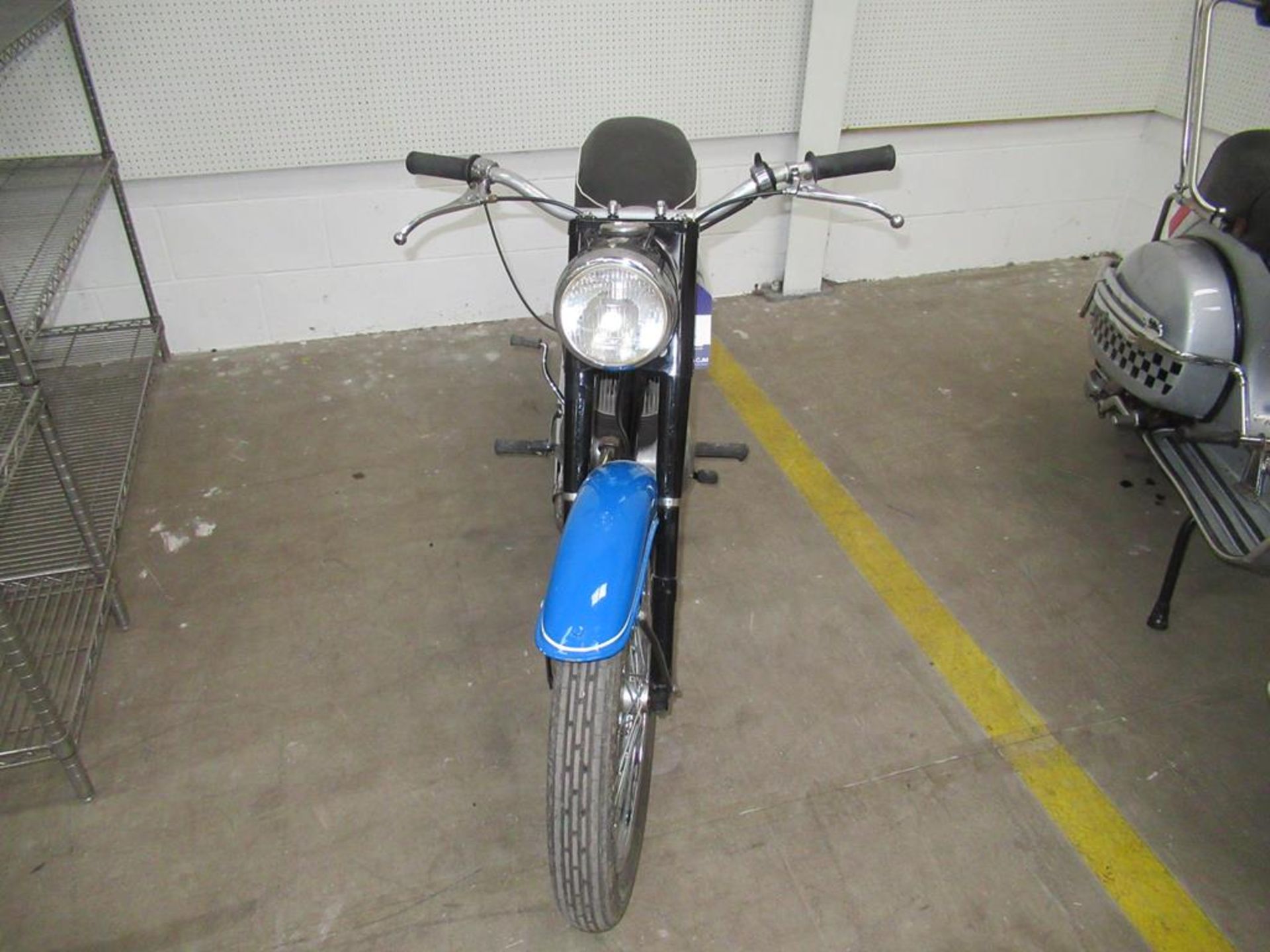 A BSA Bantam D7 Motorcycle - Image 2 of 9
