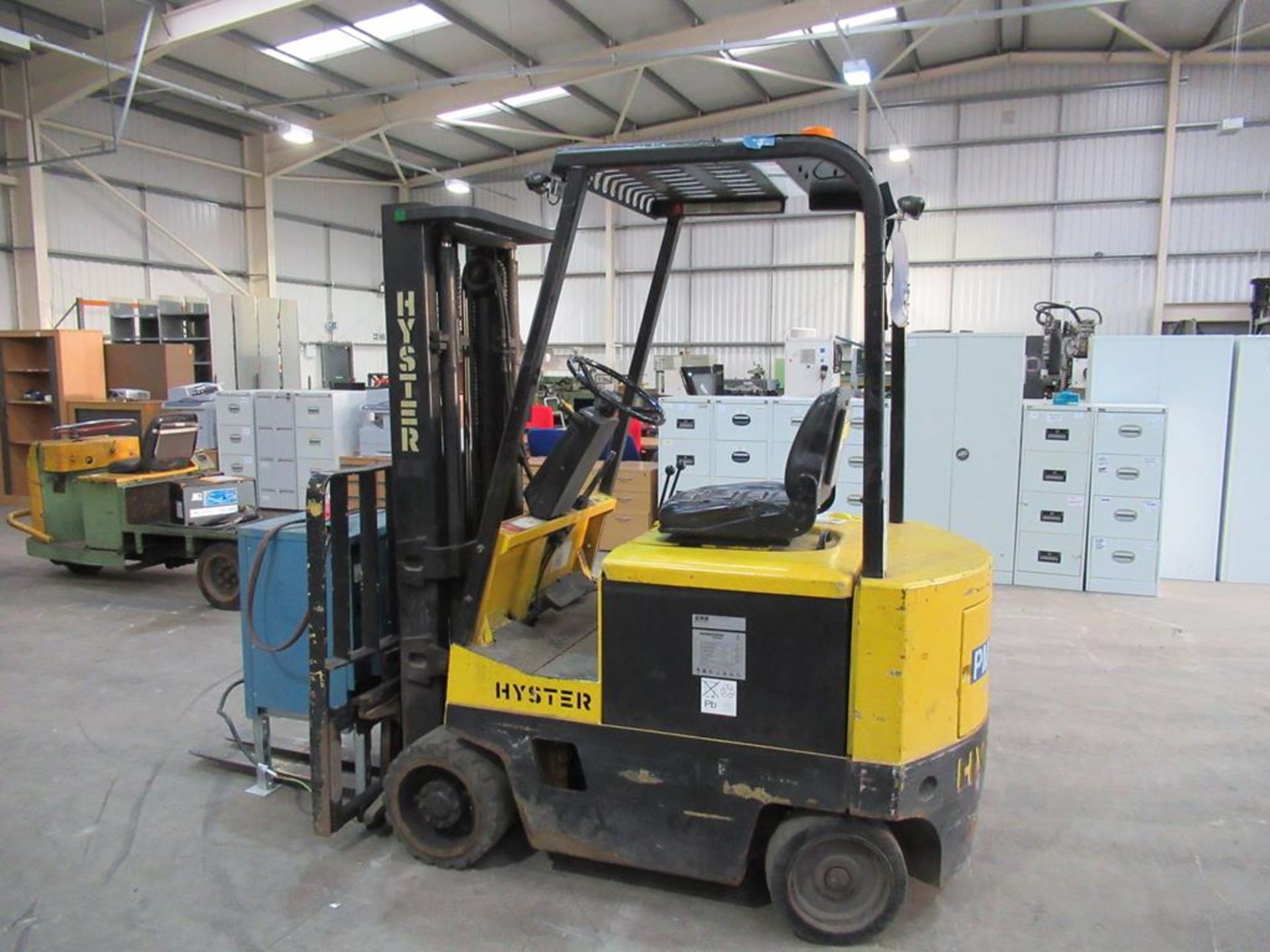 Hyster E2.50XL 2.5 tonne electric forklift - Image 2 of 12