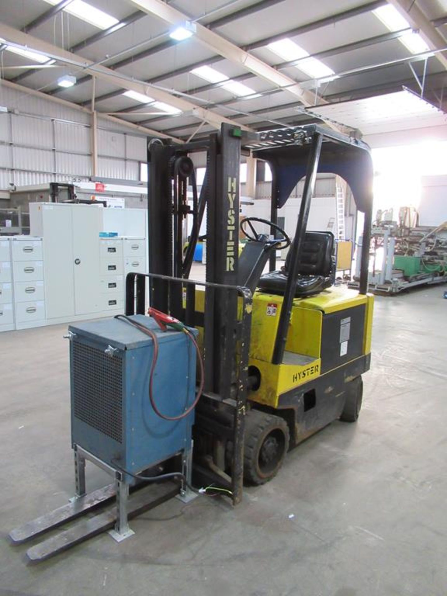 Hyster E2.50XL 2.5 tonne electric forklift - Image 3 of 12