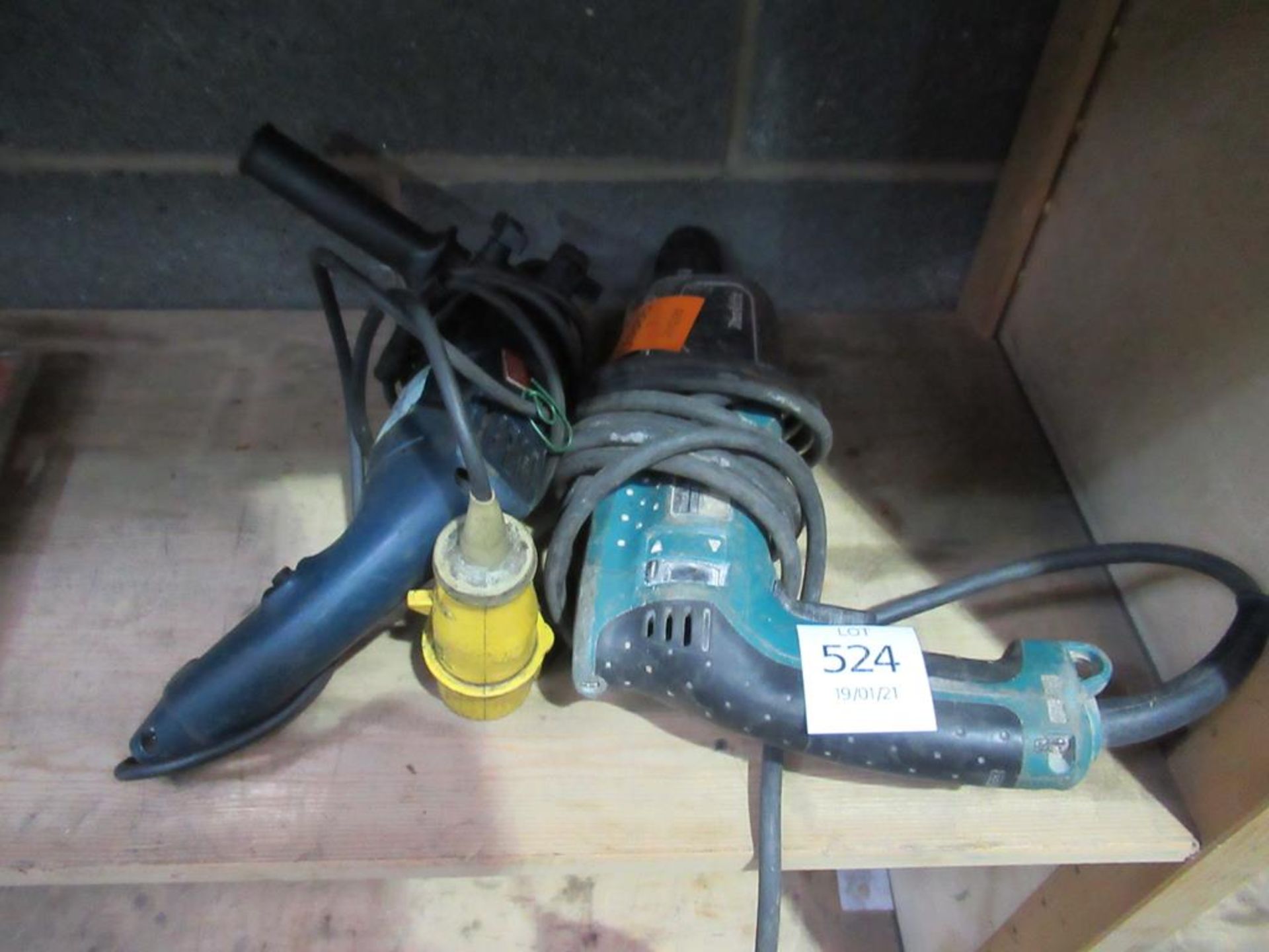 2 x 110V drills (1 x Makita)