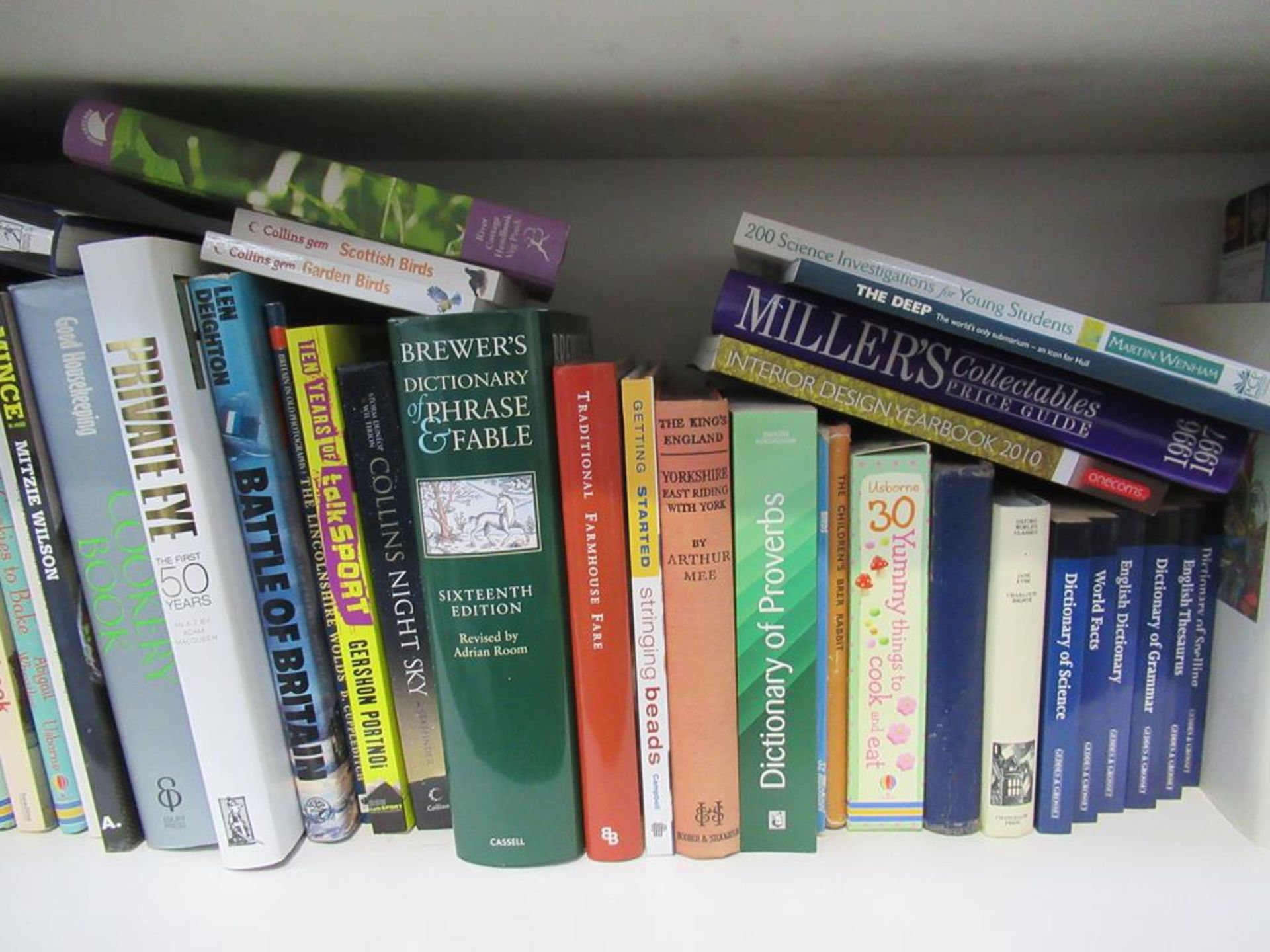 Shelf of books, including a photographic atlas of England - Image 3 of 9