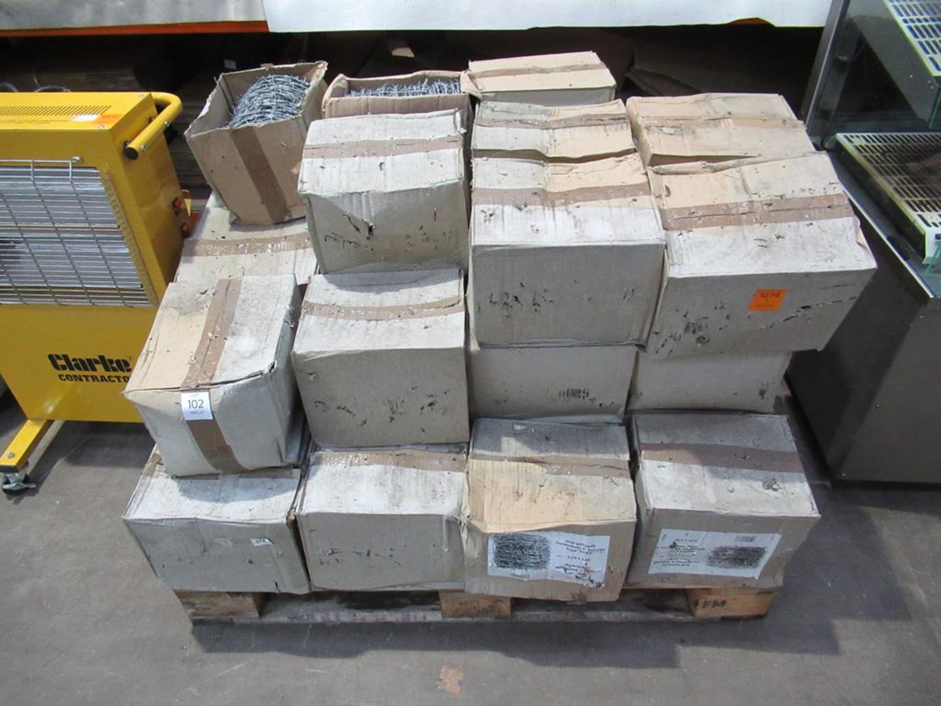 Pallet of Barbed Galvanized wire, 4 Pointed type '10WA'