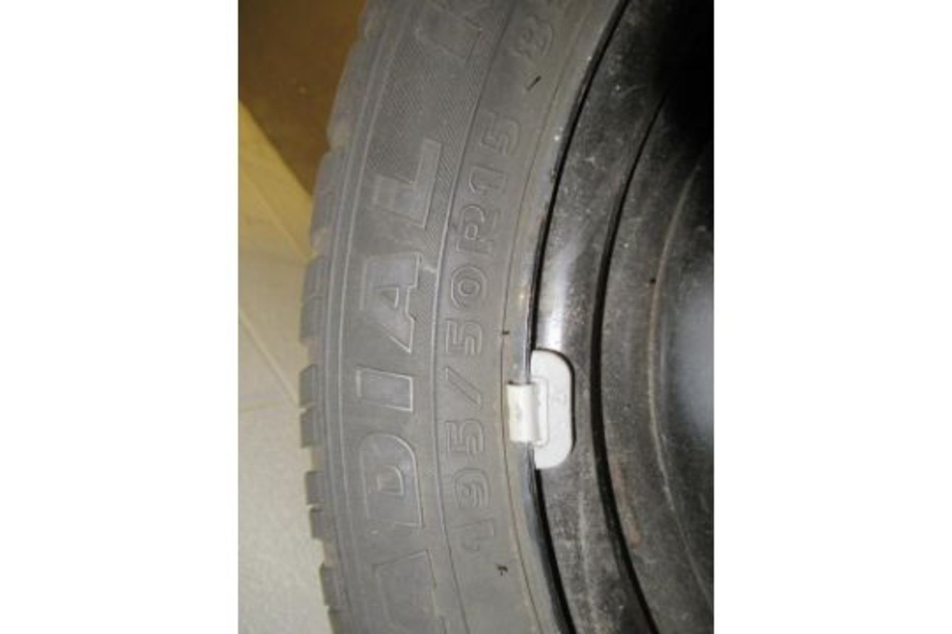 4x steel wheels and tyres (195/50R 15) and six wheel trims (3x boxed and unused) - Image 2 of 3