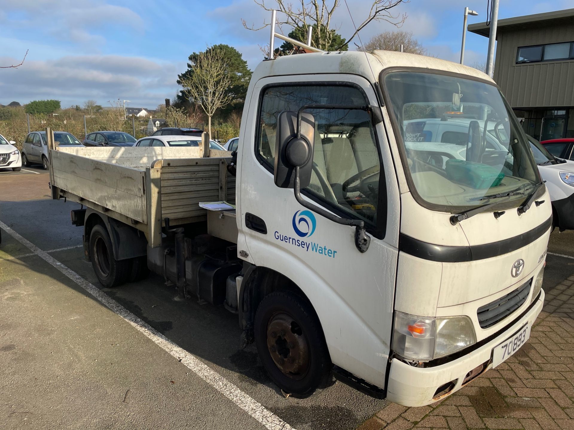 2007 Toyota Dyna Tipper with Crane