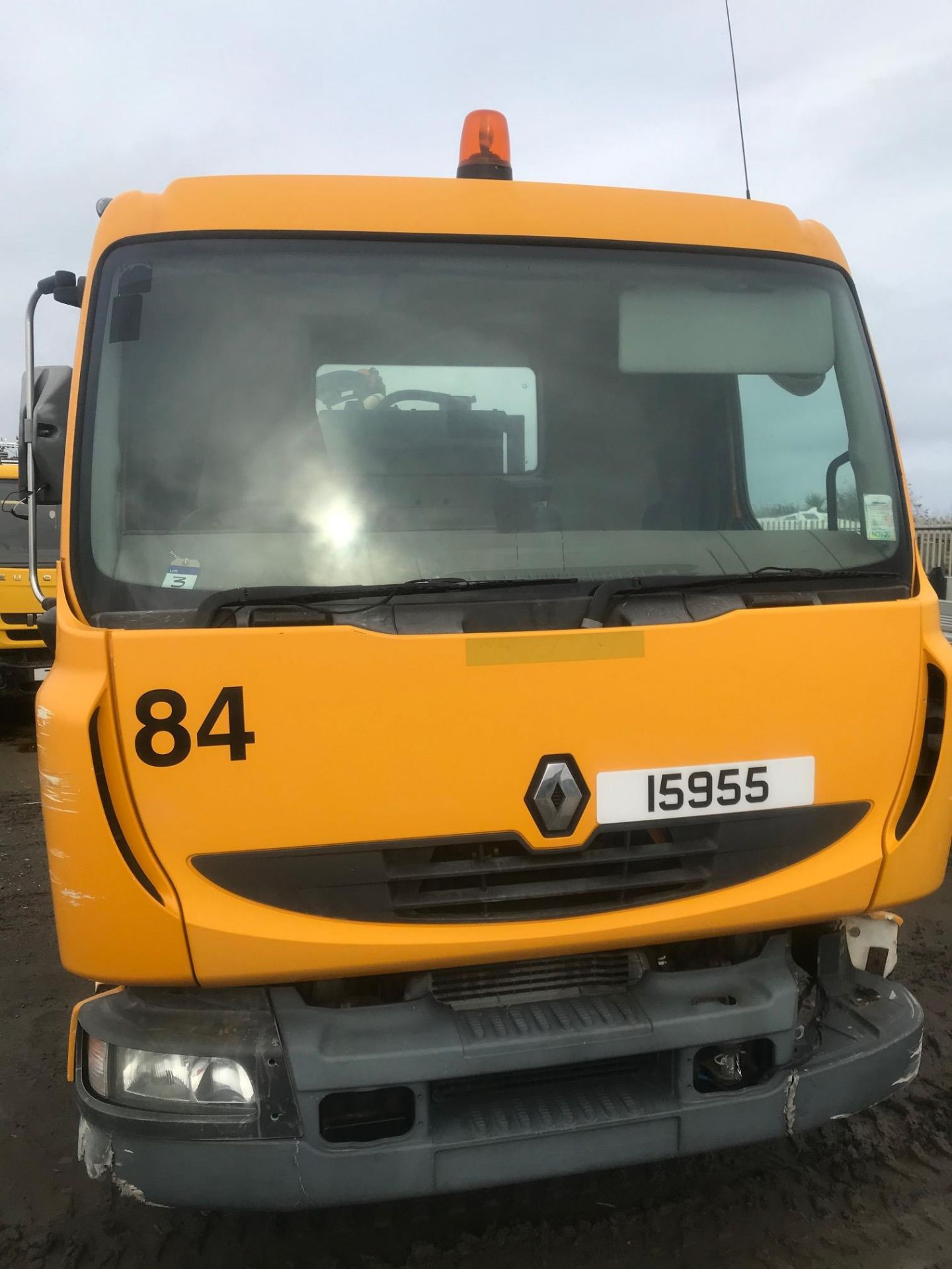 2009 Renault Midlum 160 800 Gallon Gully Tanker