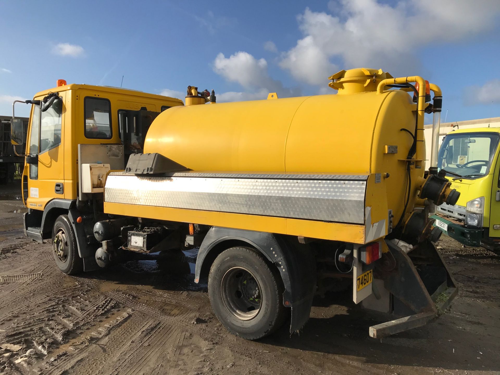 2010 Iveco 800 Gallon Gully Tanker - Image 7 of 7