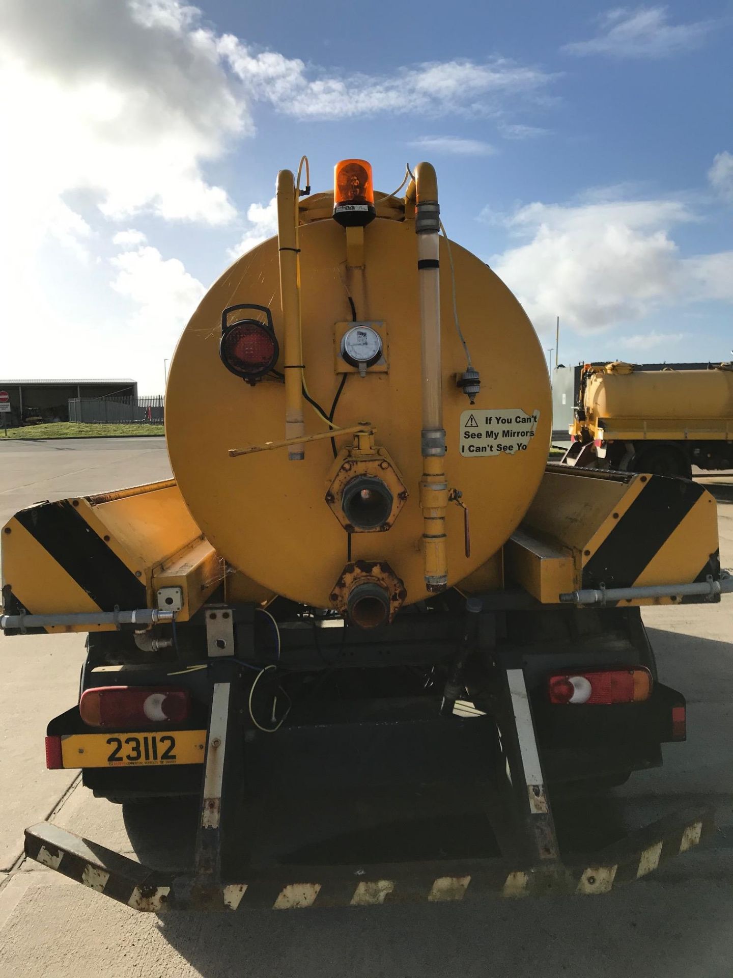 2002 Renault 800 Gallon Water Tanker - Image 4 of 6