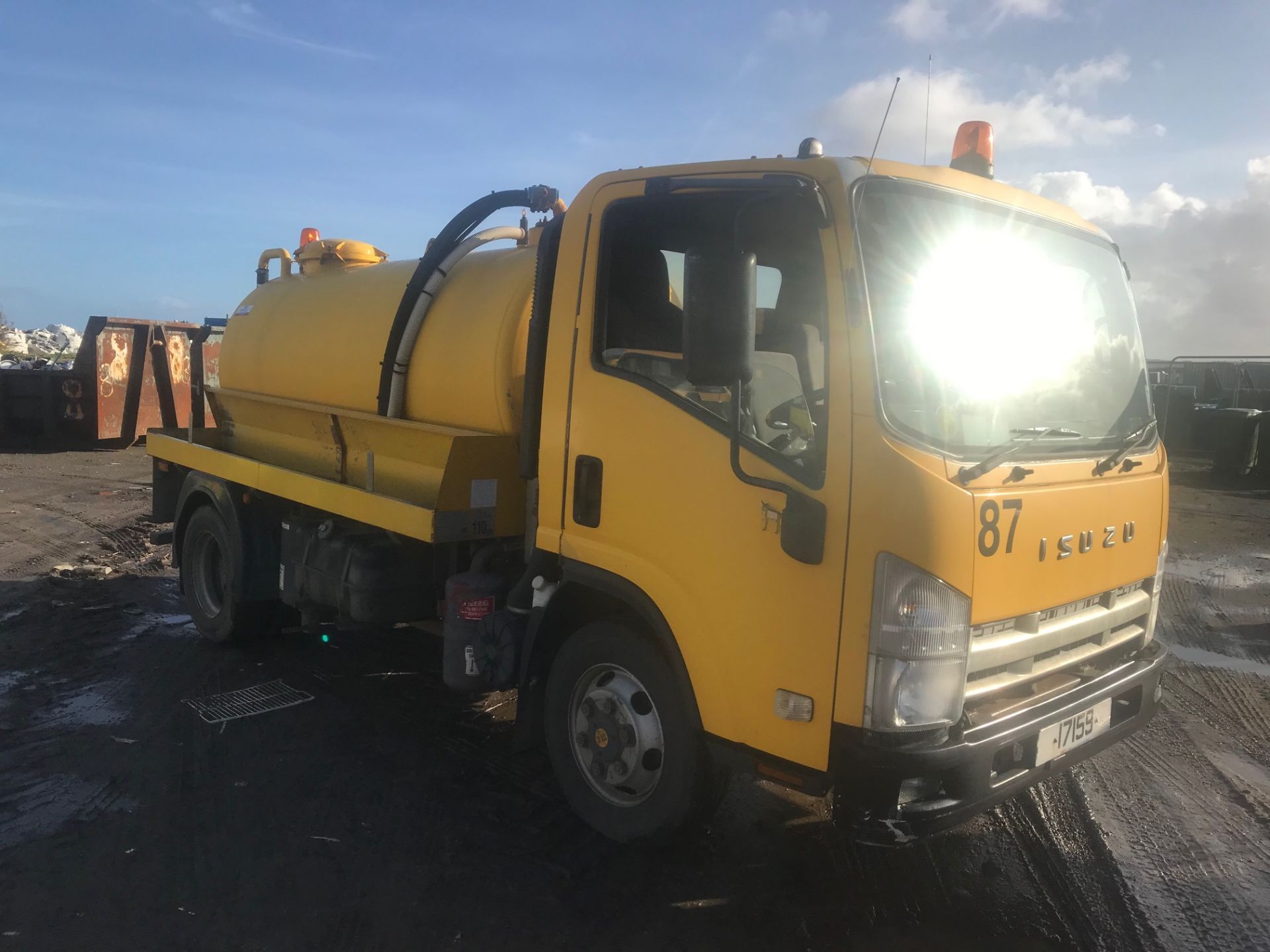 2009 Isuzu PR7 800 Gallon Gully TankerTanker - Image 3 of 6