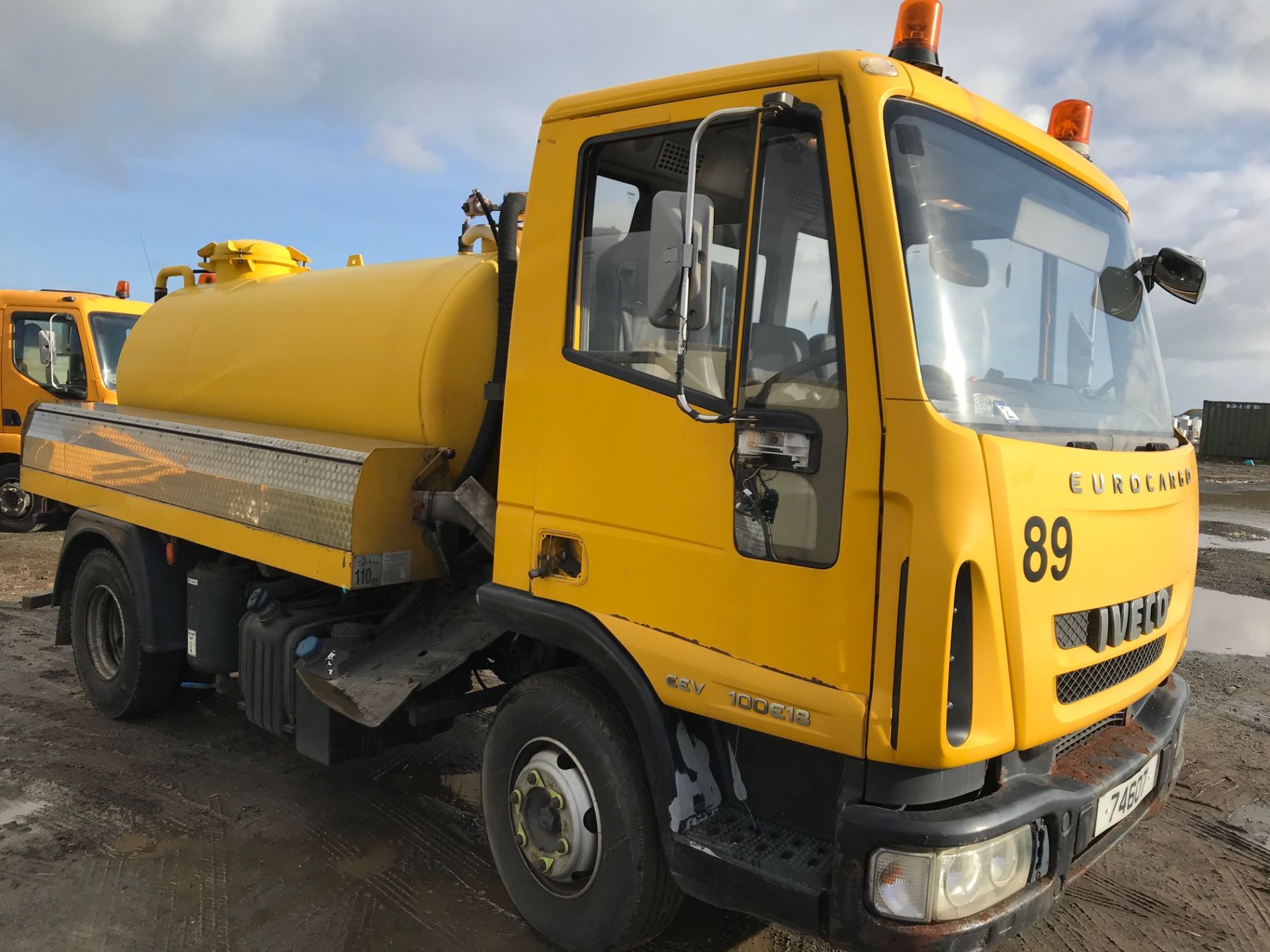 2010 Iveco 800 Gallon Gully Tanker - Image 3 of 7