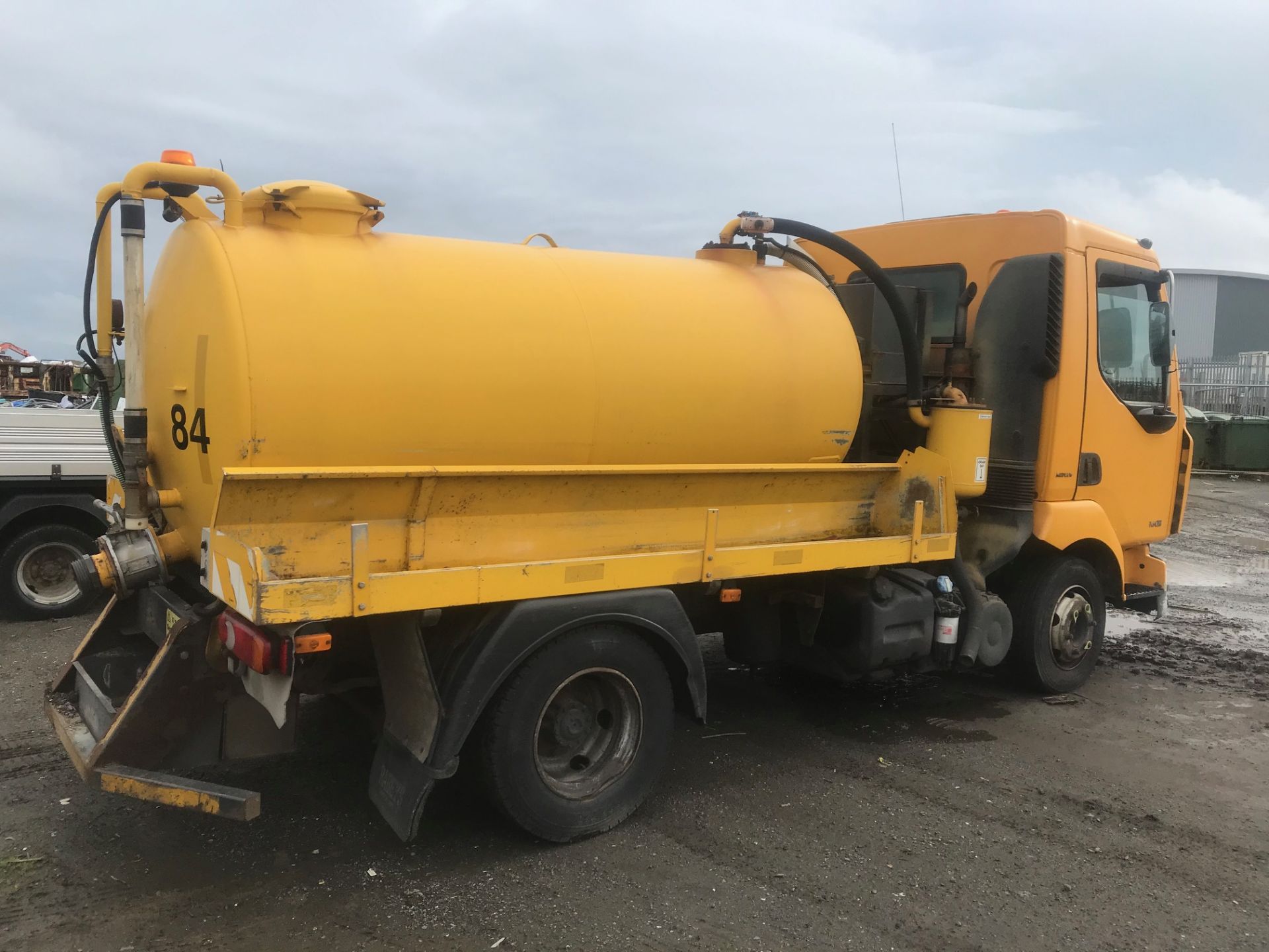 2009 Renault Midlum 160 800 Gallon Gully Tanker - Image 3 of 6