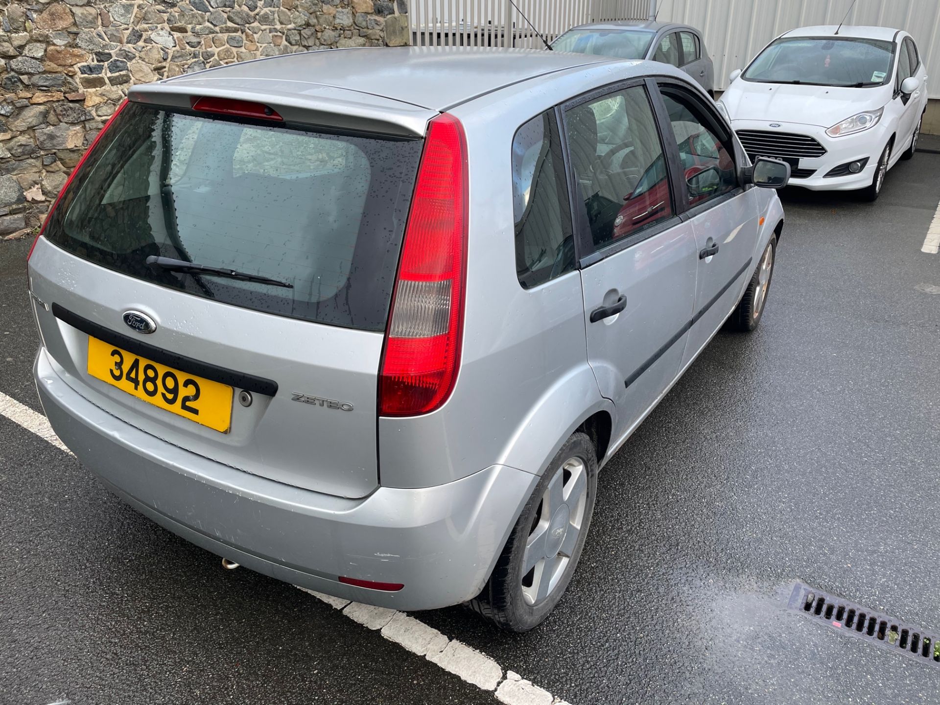 2005 Ford Fiesta Zetec 5 Door Hatchback - Image 4 of 8