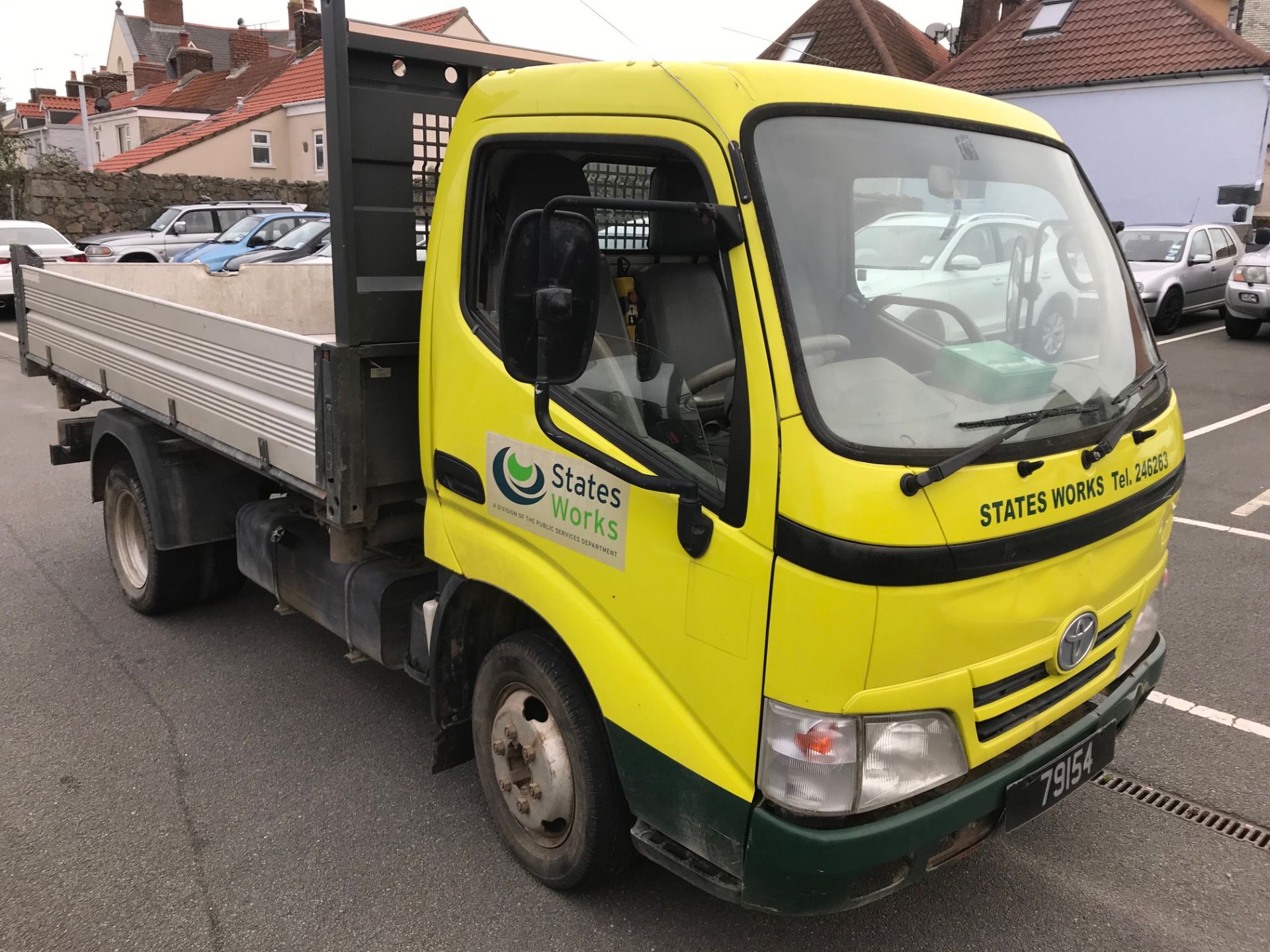 2011 Toyota Dyna 3 Way Tipper - Image 3 of 5