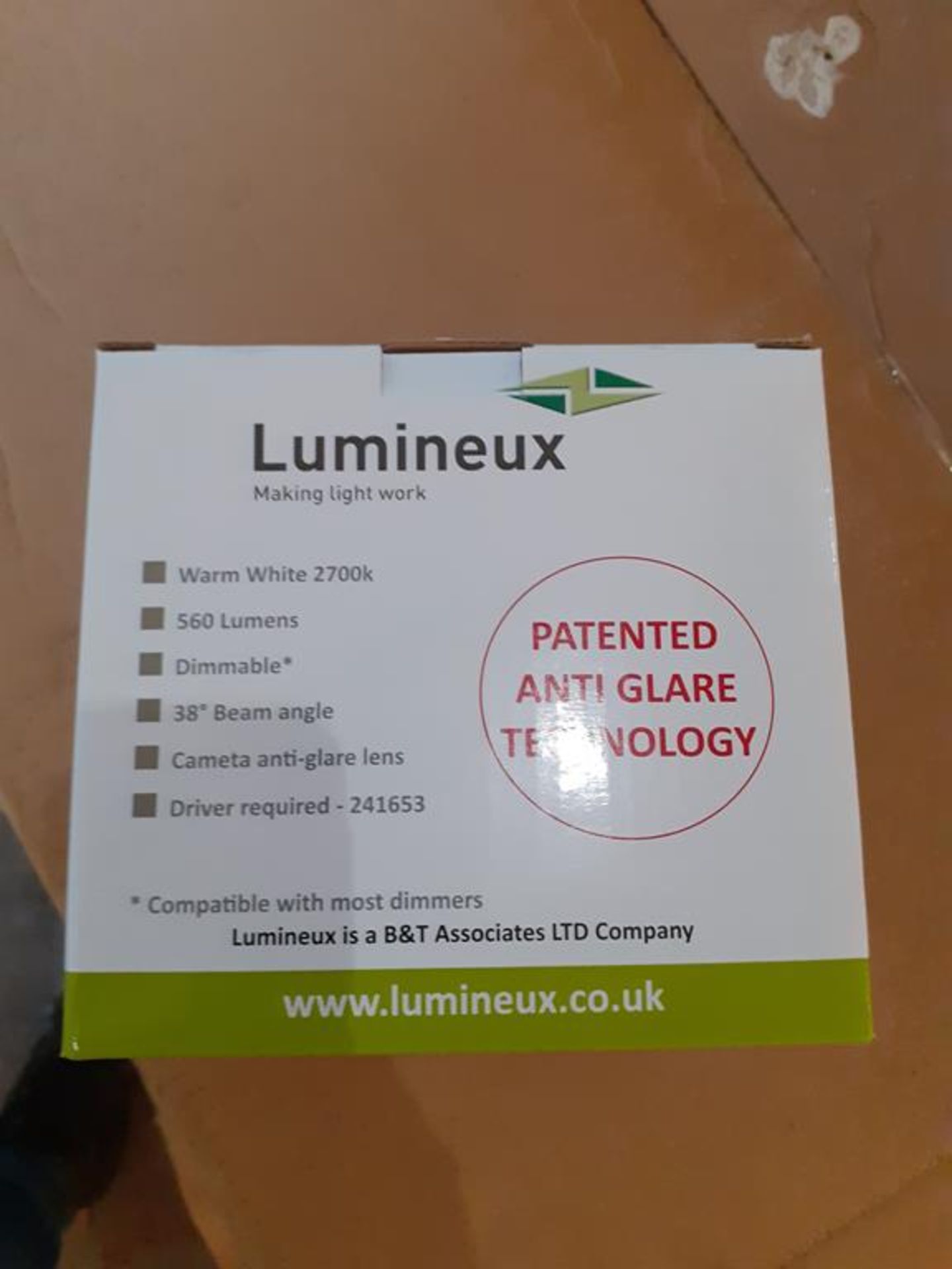 2x boxes of Lumineux Anti-Glare LED 2700K Warm White Down Lights (40pcs per box) - Image 3 of 6