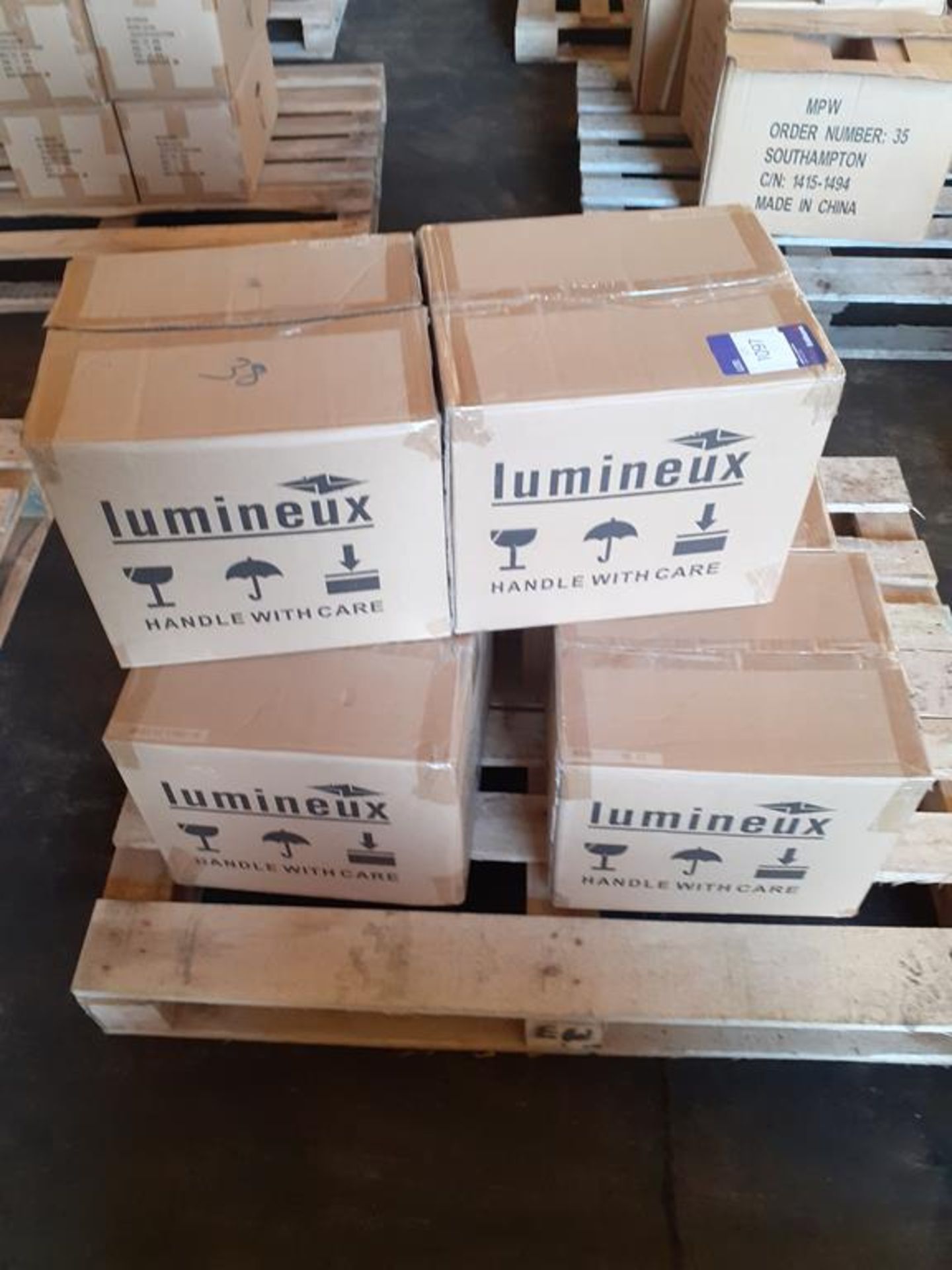 6x boxes of Lumineux Reflector 7W E14 2700K 220-240V Energy Saving Light Bulbs (40pcs per box)