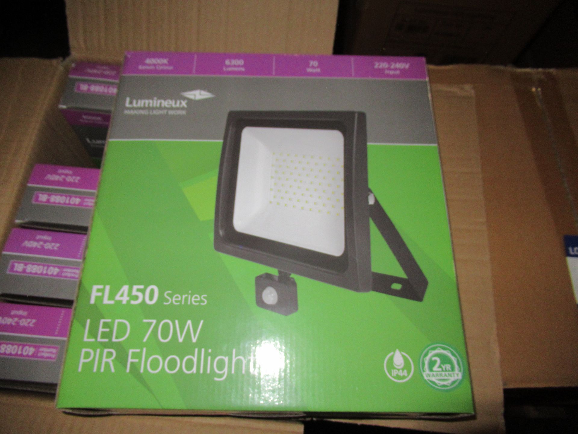 10 x LED SMD AC PIR Flooflight 70W 4000K - Image 3 of 5