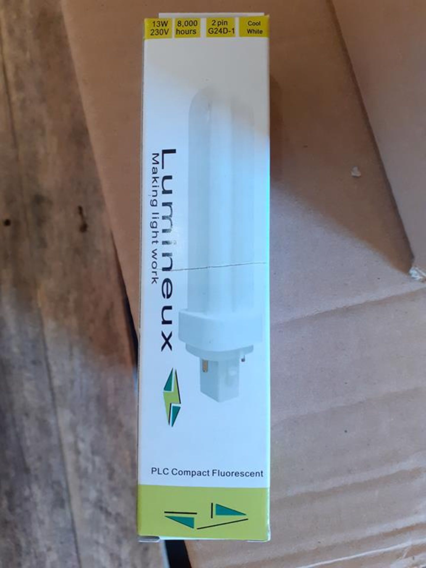 3x boxes of Lumineux PLC Compact 13W G24D-1 2U 2Pin 4200K Cool White Fluorescent Bulbs (100pcs per b - Image 4 of 5